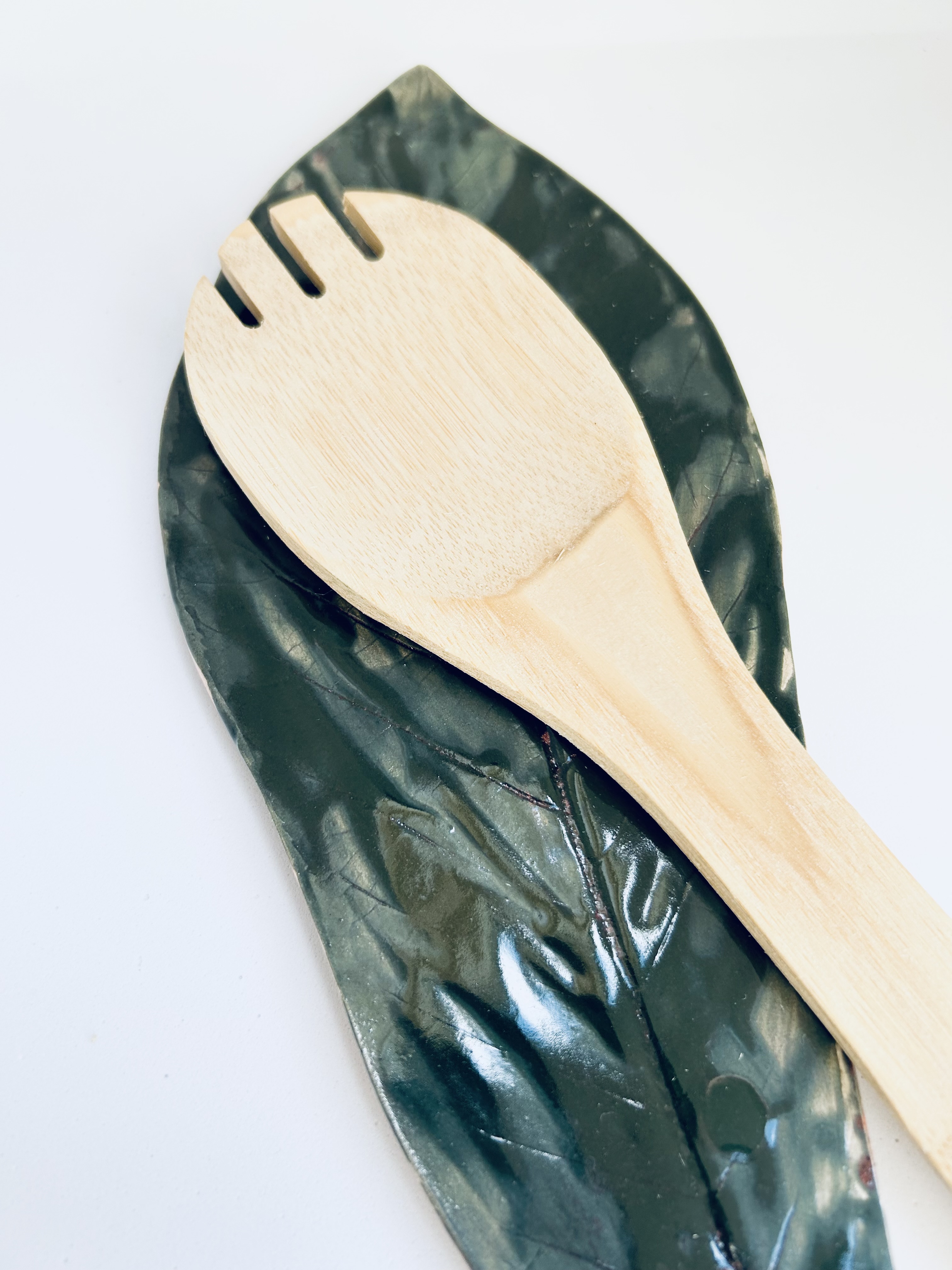 Repose cuillère "éclat de feuille"