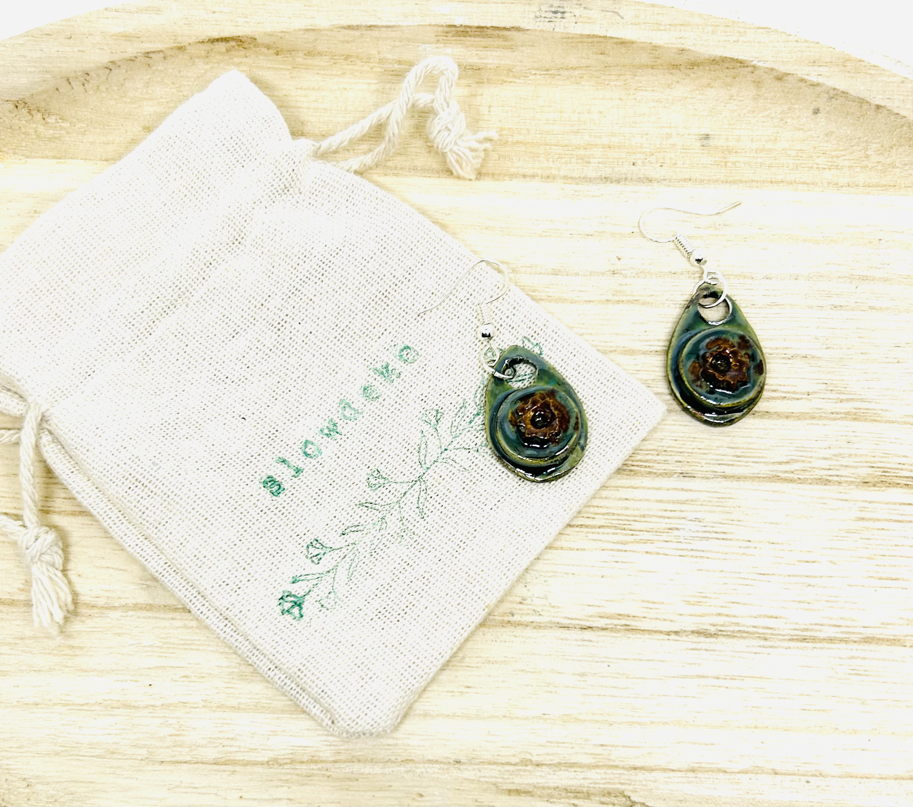 Boucles d'oreilles "fleur perdue"