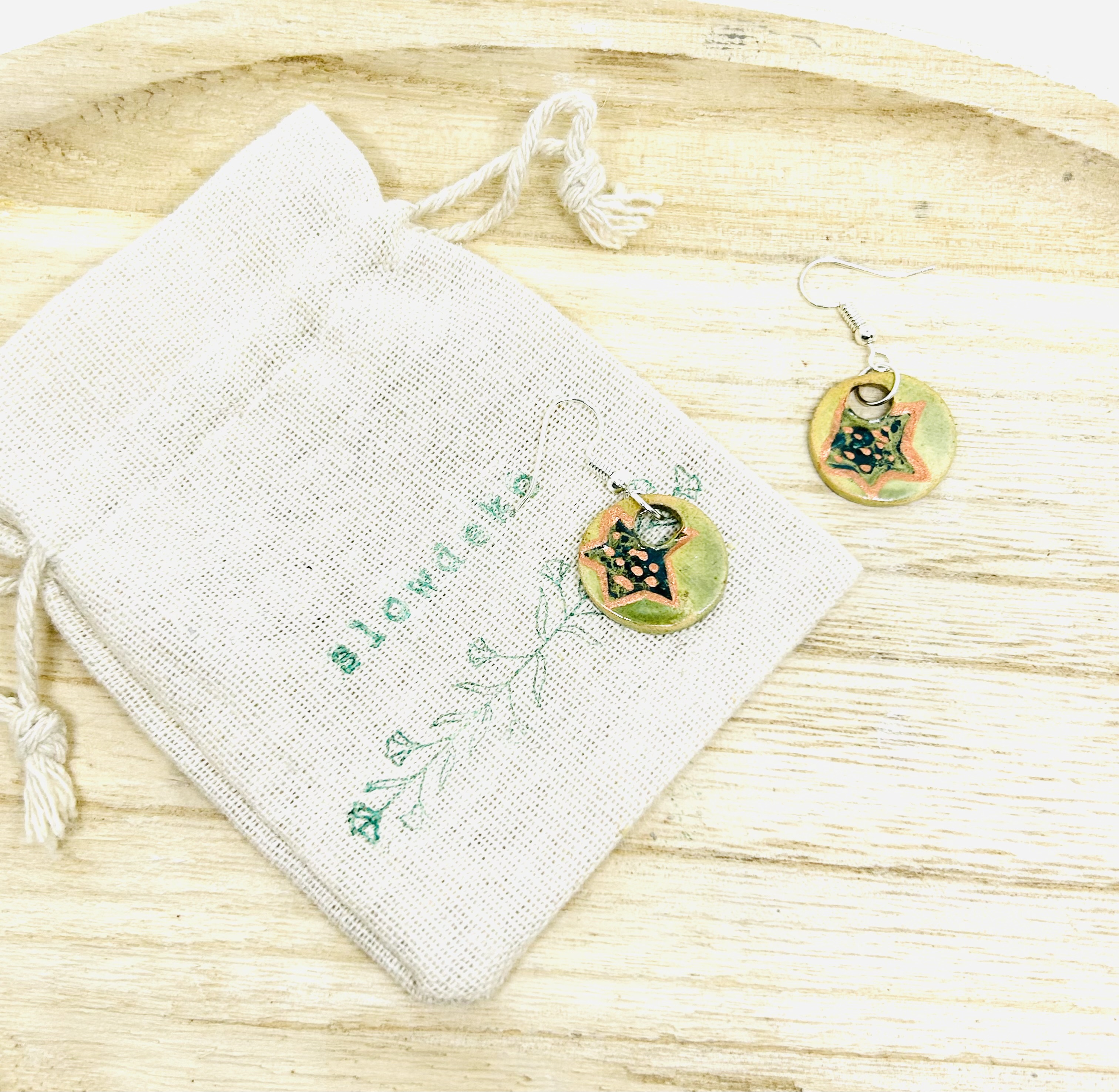 Boucles d'oreilles "étoile cuivrée"
