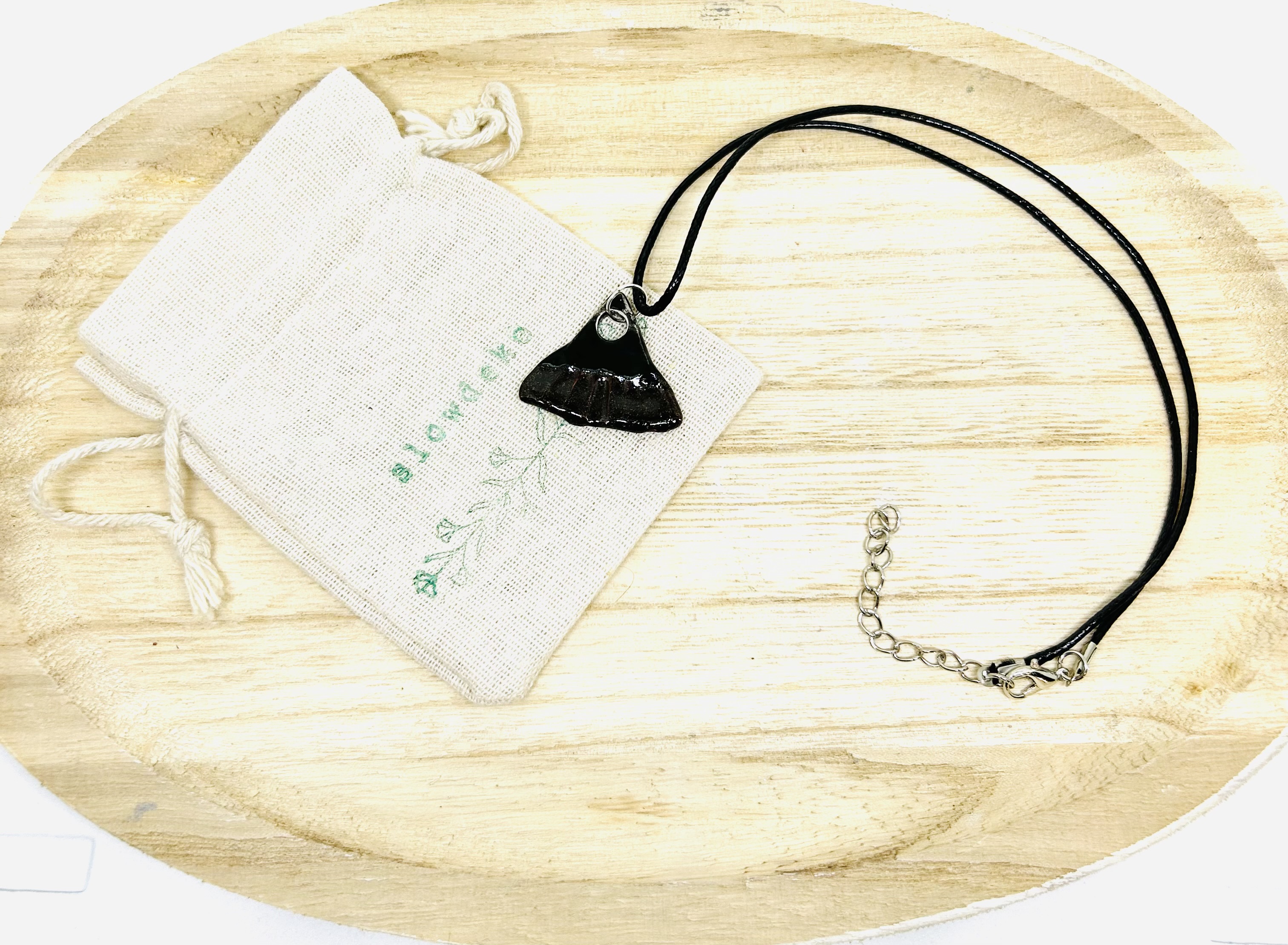 Collier "voile de nuit"