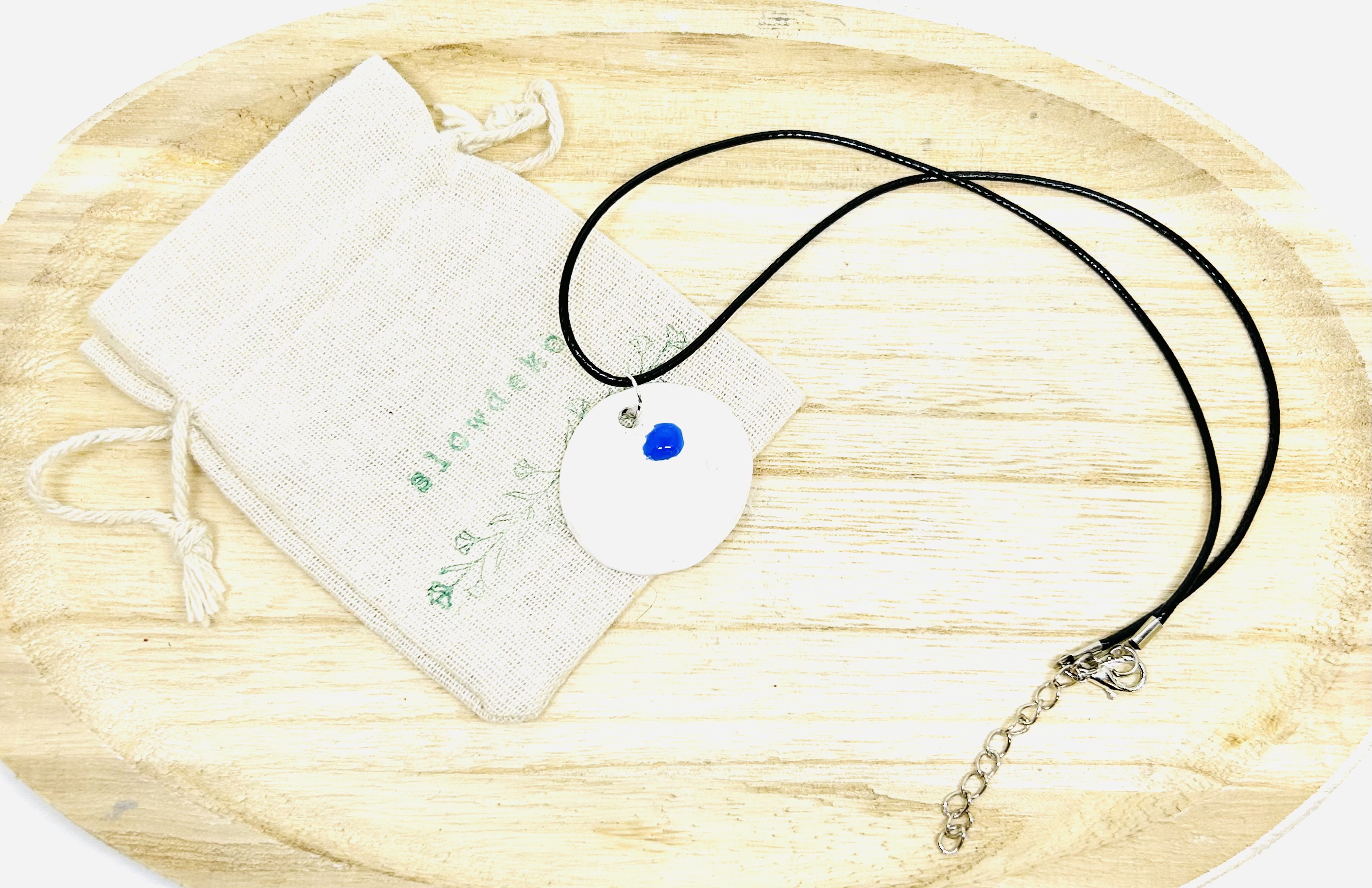 Collier " grain de bleu"