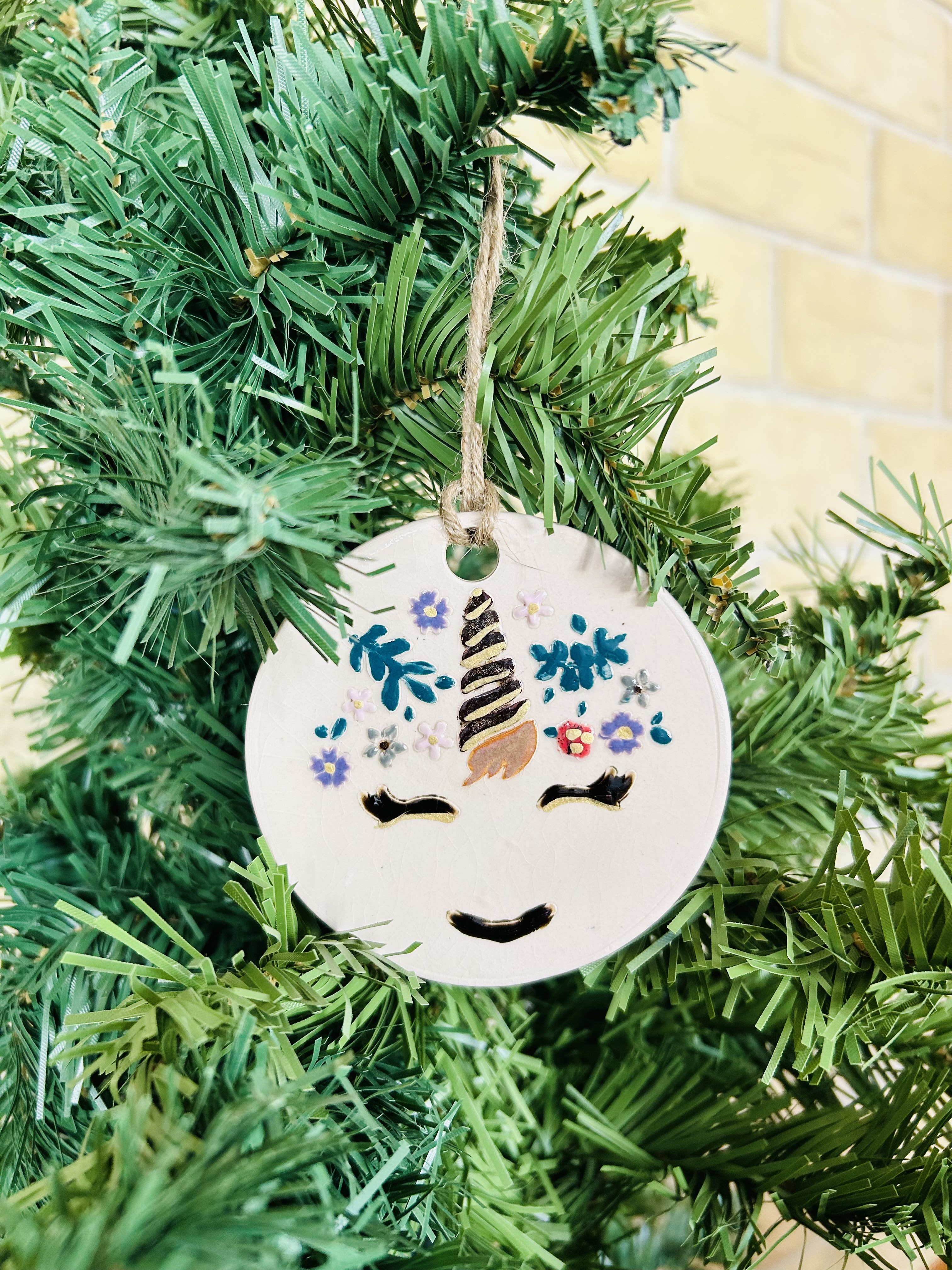 Boule licorne fleurs mauves