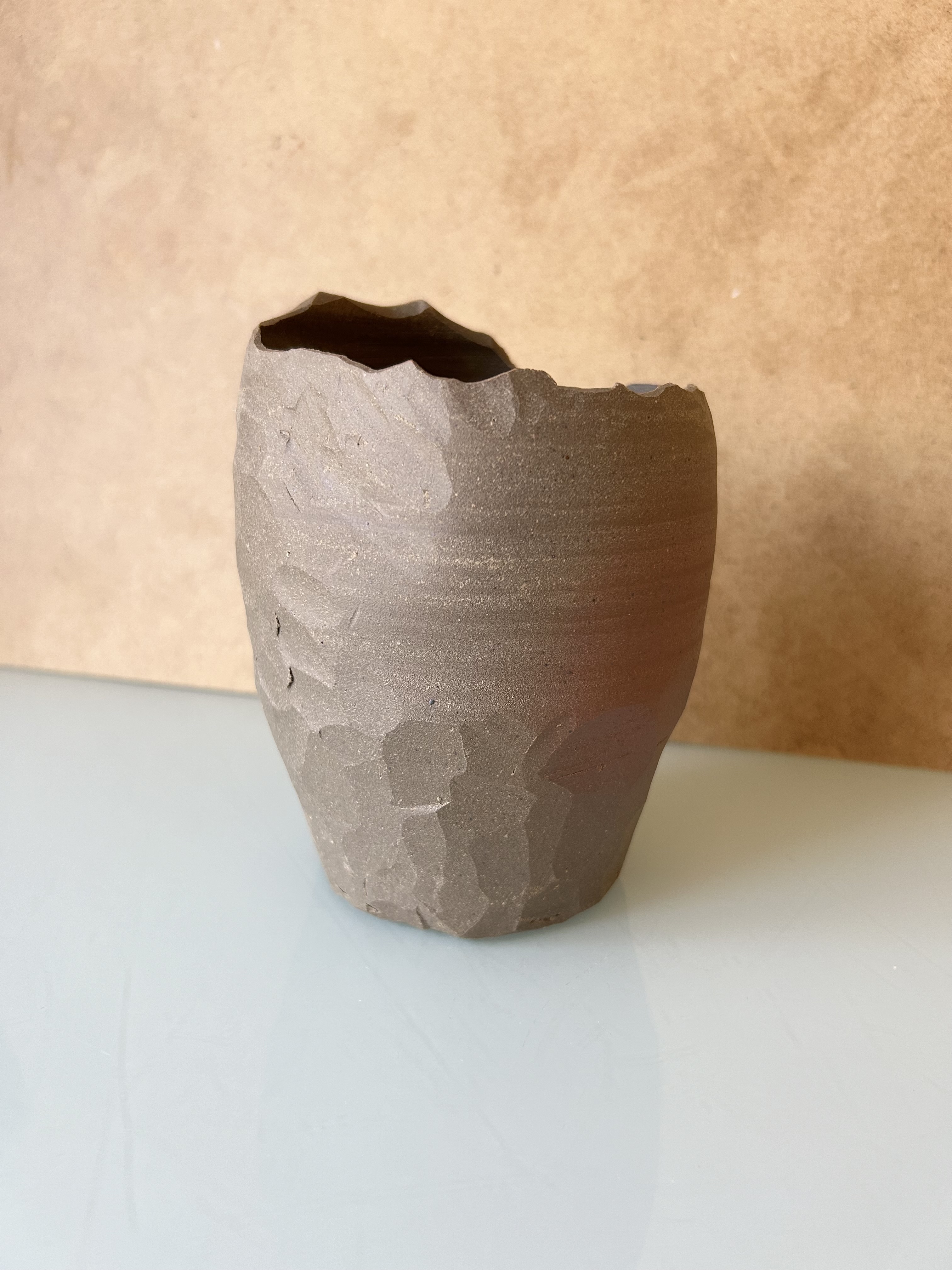 Pot de fleur en grès naturel