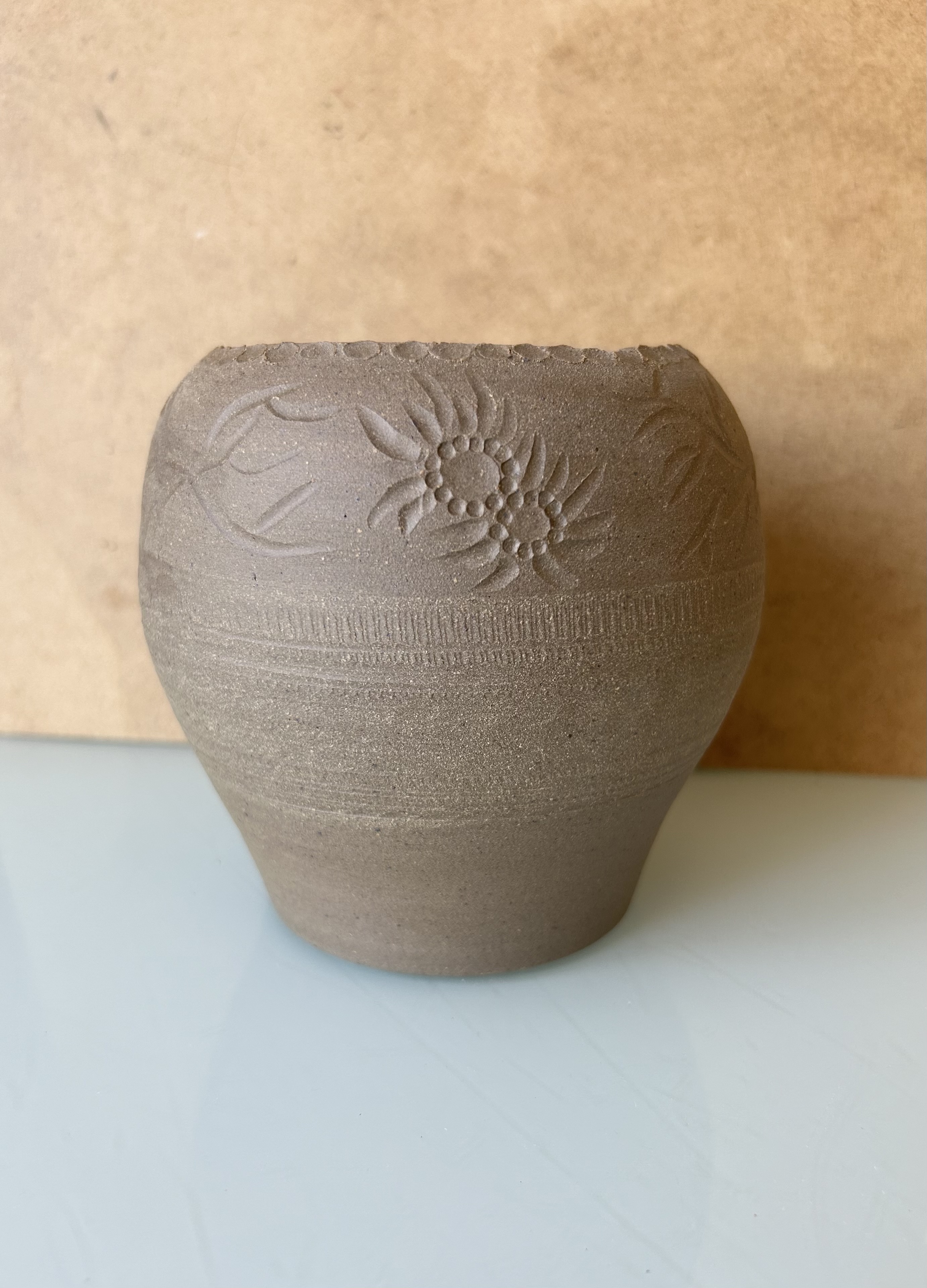 Vase en grès naturel