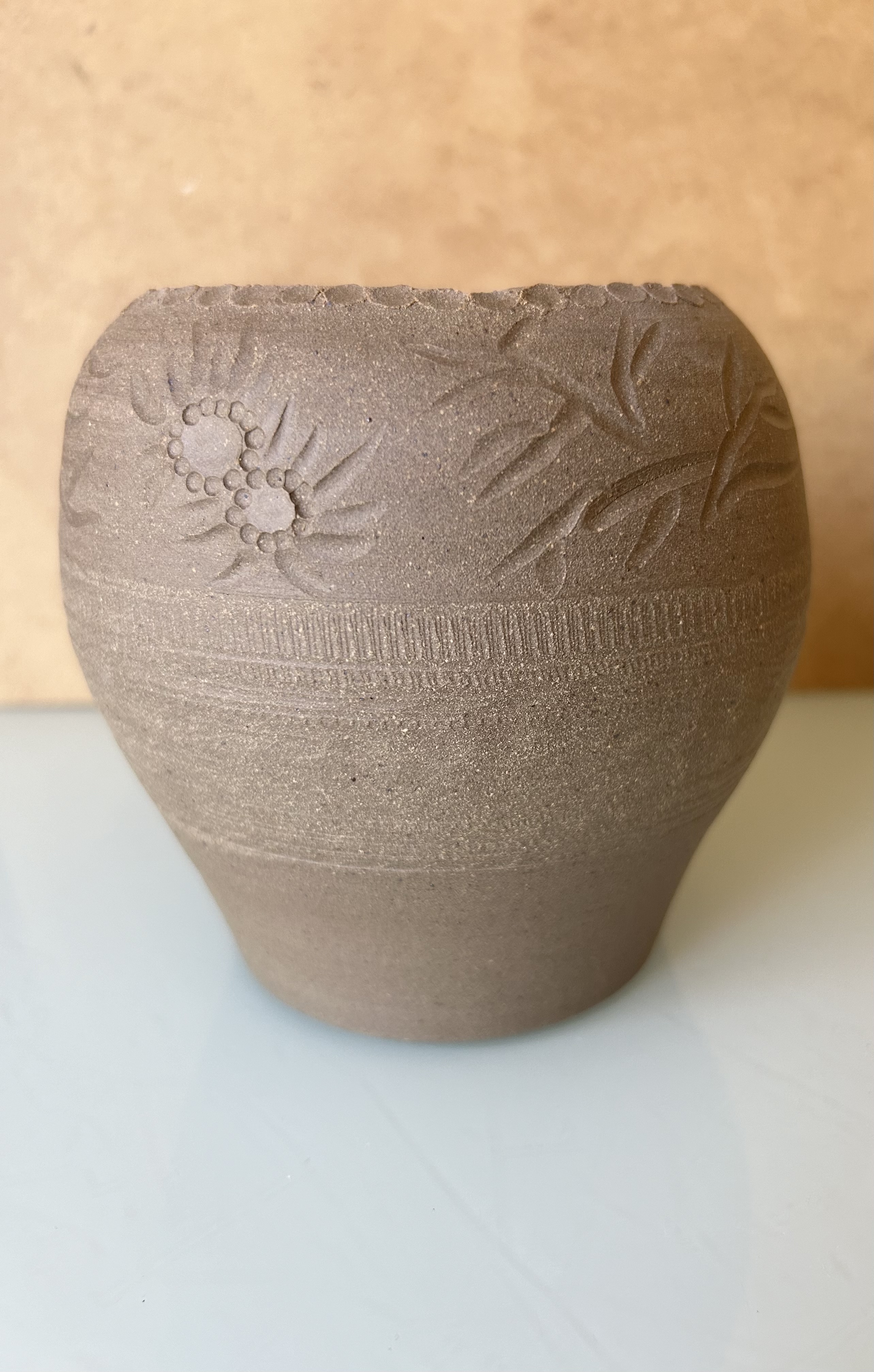 Vase en grès naturel