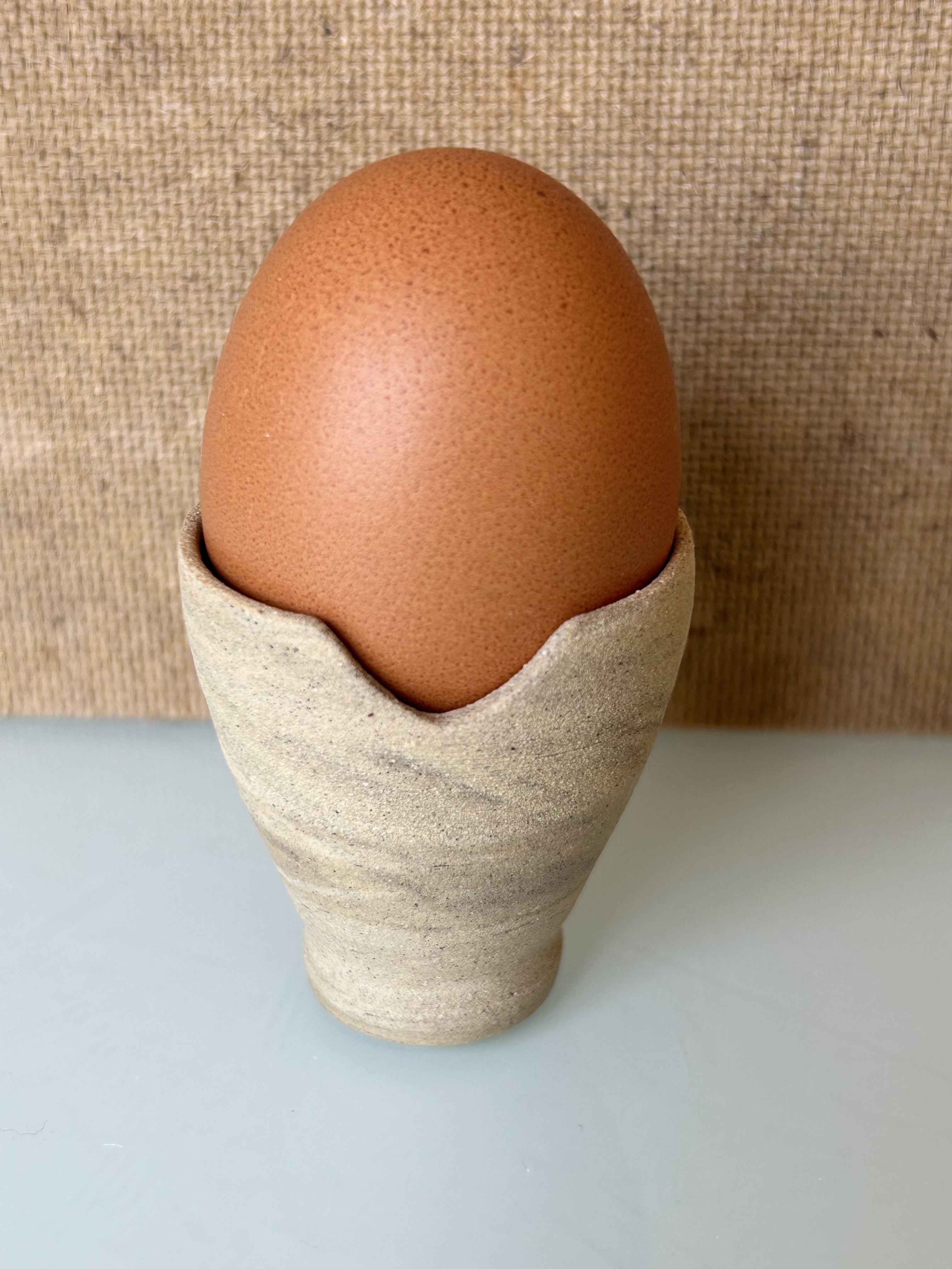 Coquetier beige intemporel