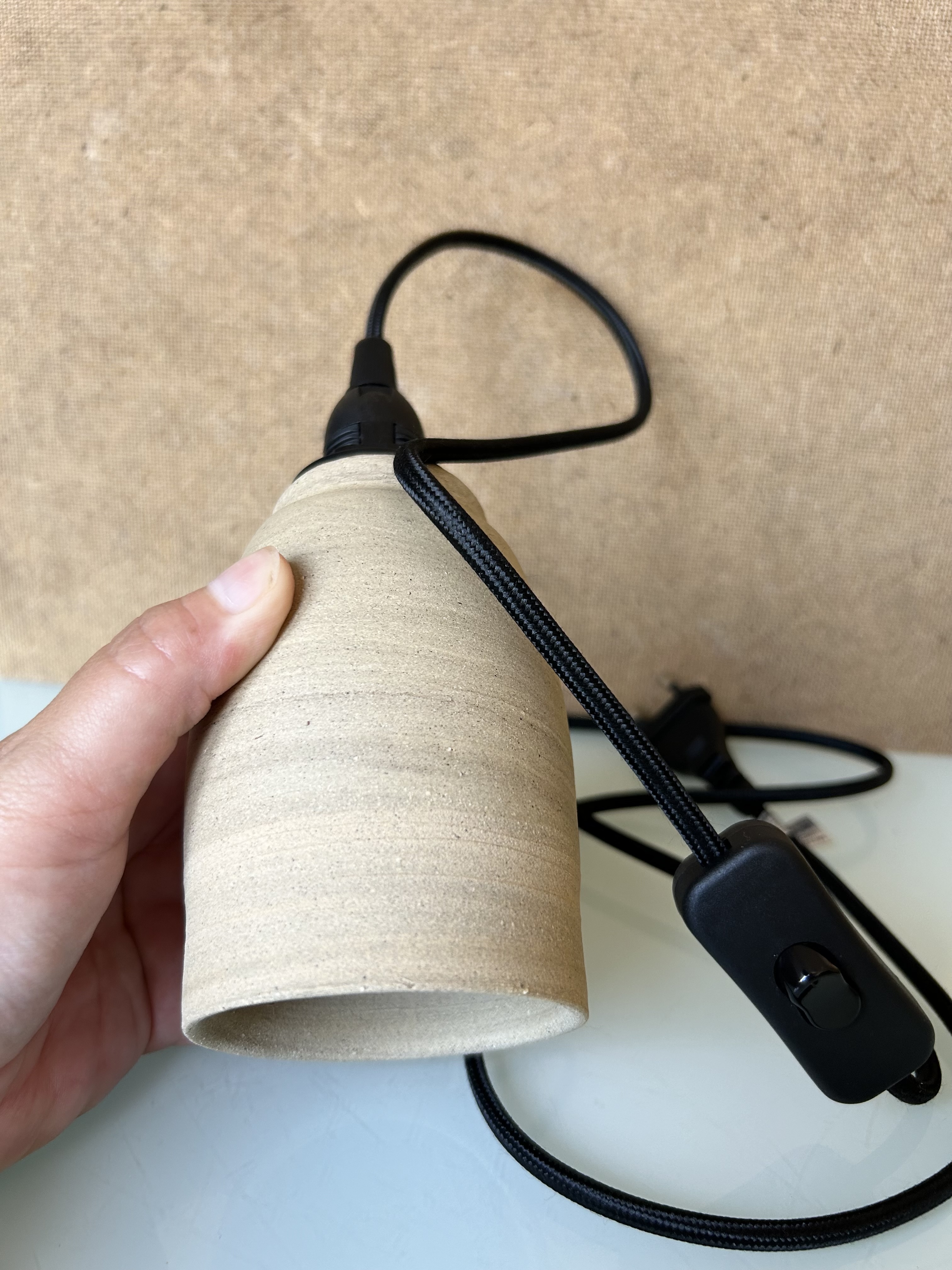 Lampe à suspendre beige intemporel