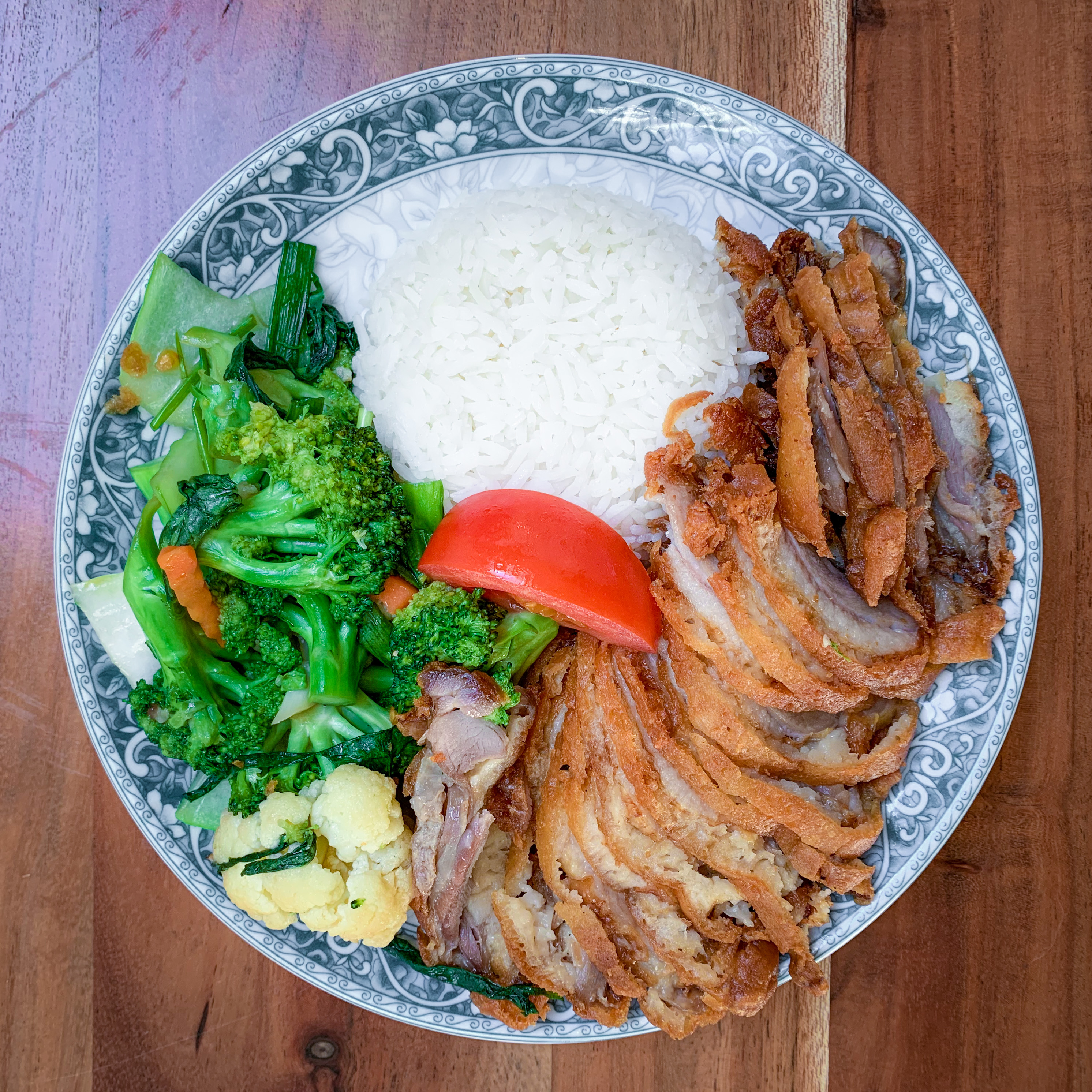 Gebratene Ente mit Beilagen