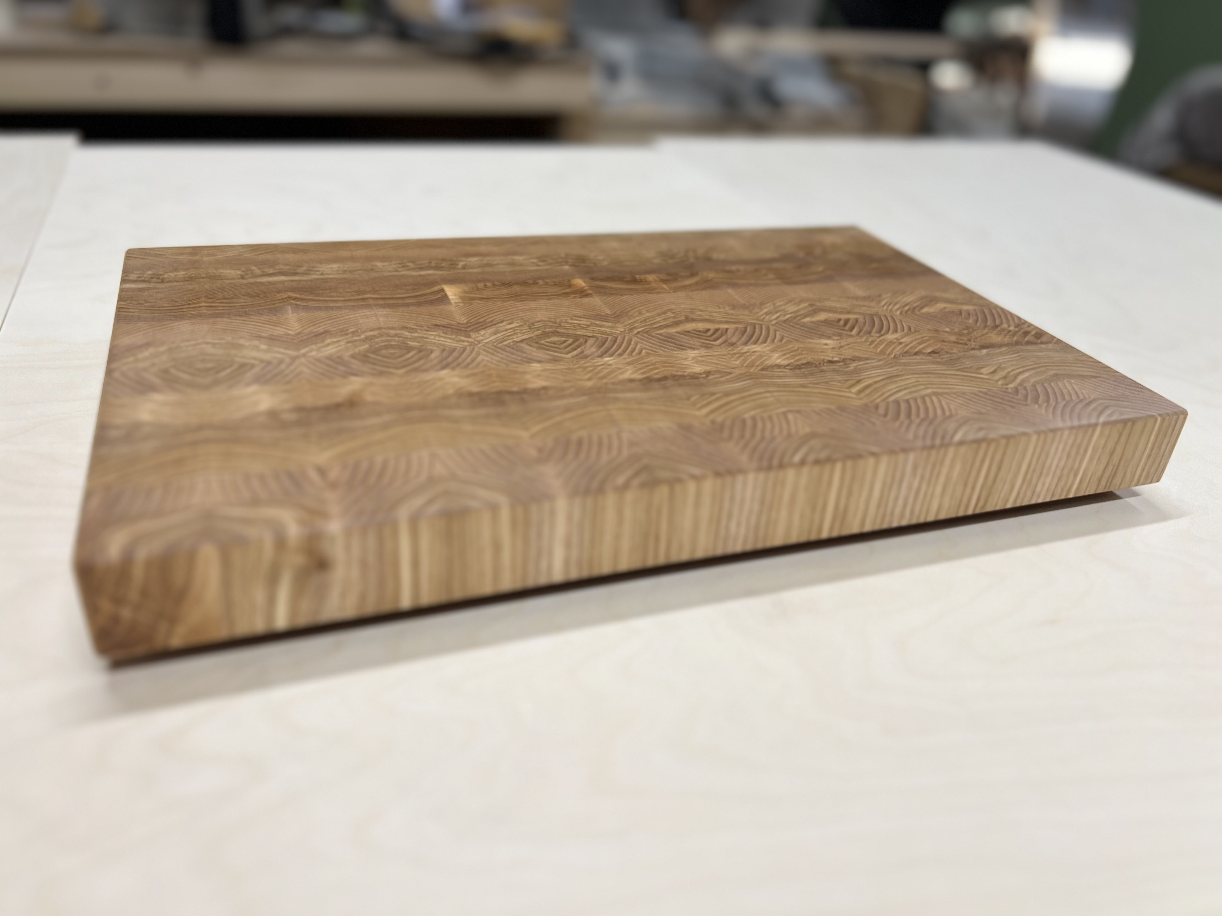 Planche à découper en bois de bout