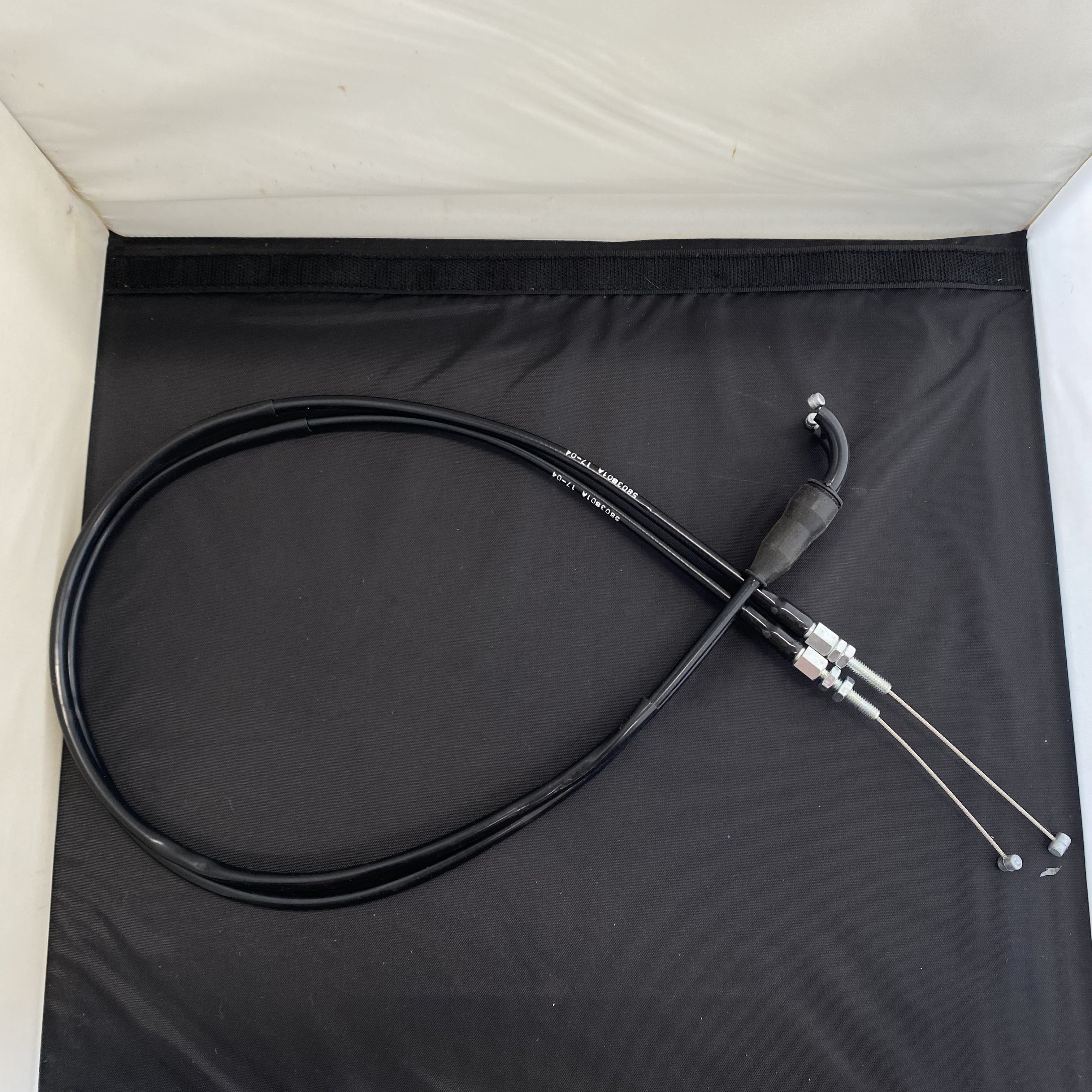 Throttle cable