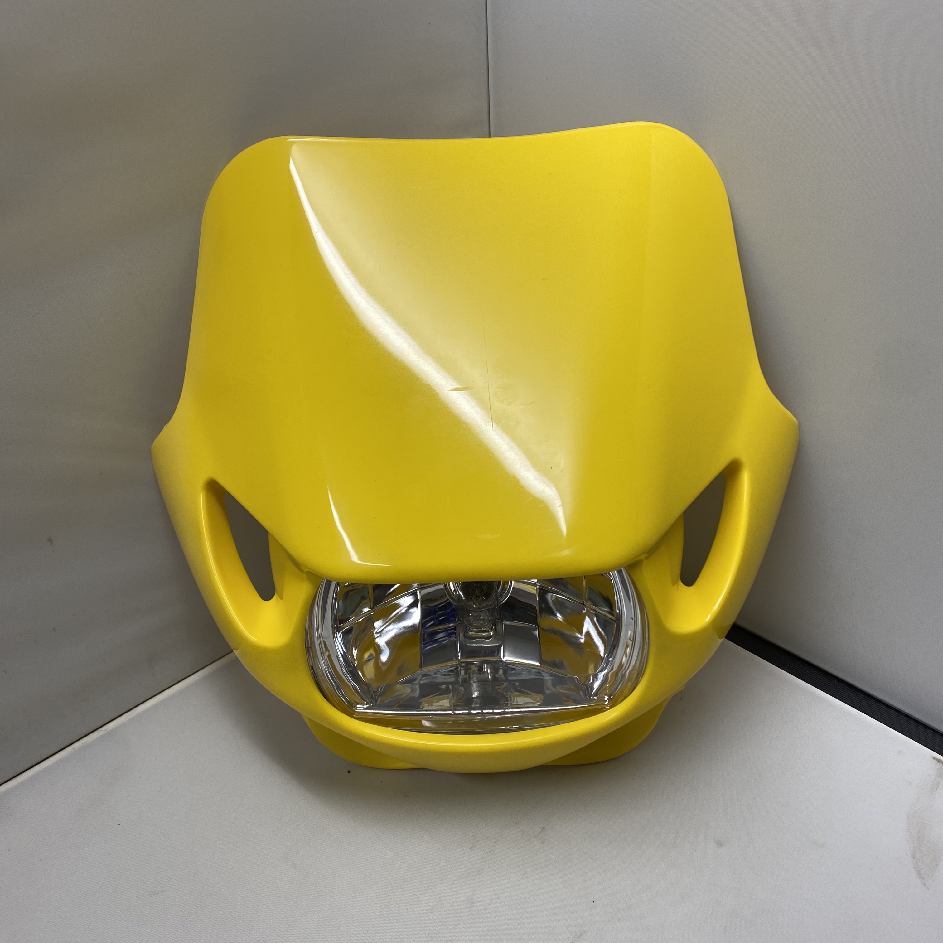 Universal Headlight (Yellow)