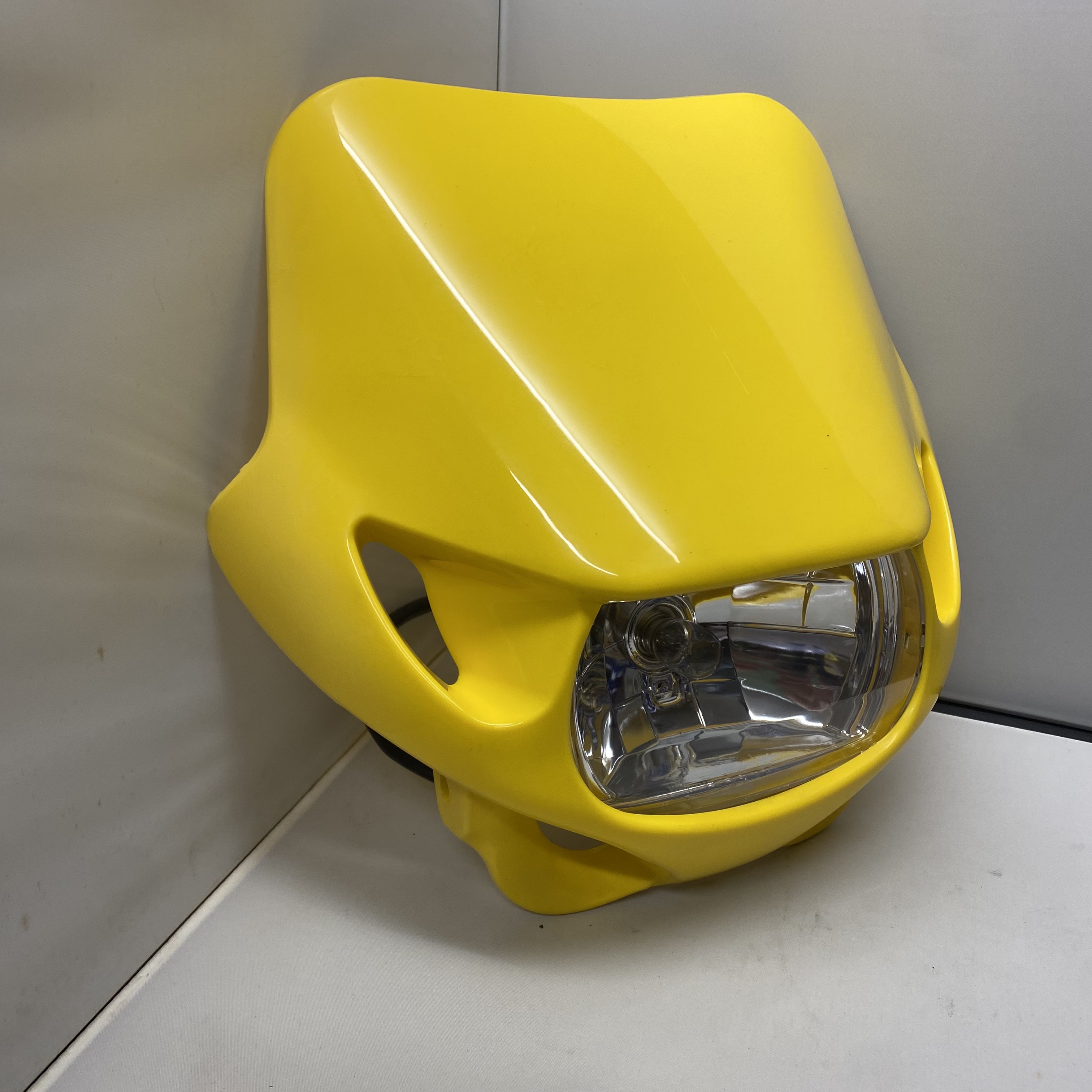 Universal Headlight (Yellow)