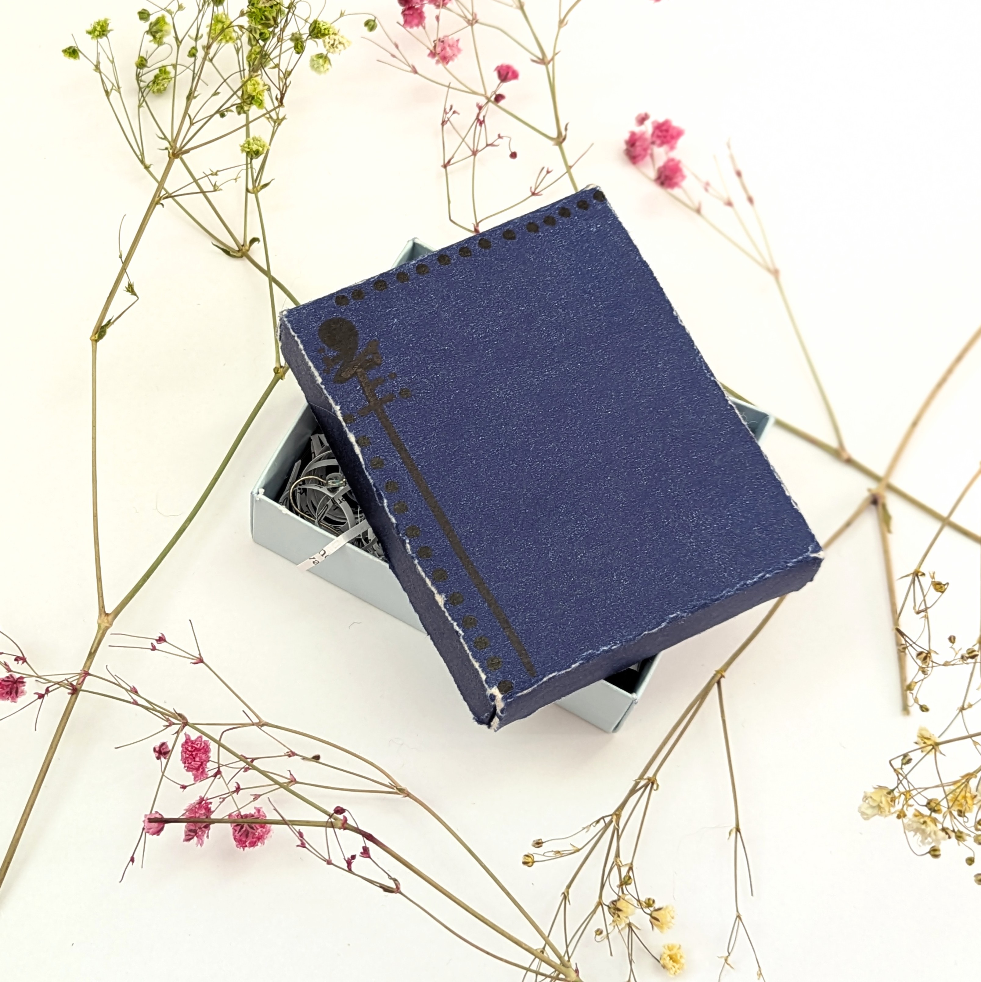 Staigmena Undinė po vandeniu