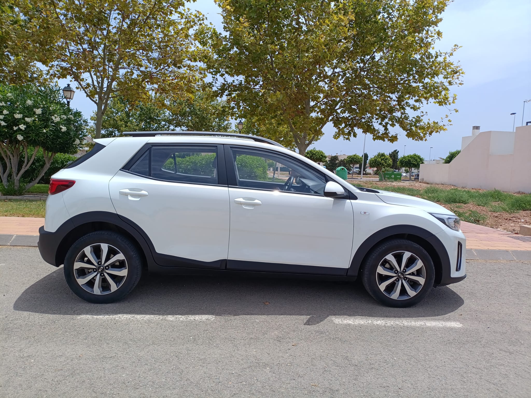 Kia Stonic Hybrid 2023 100cv 39.000km