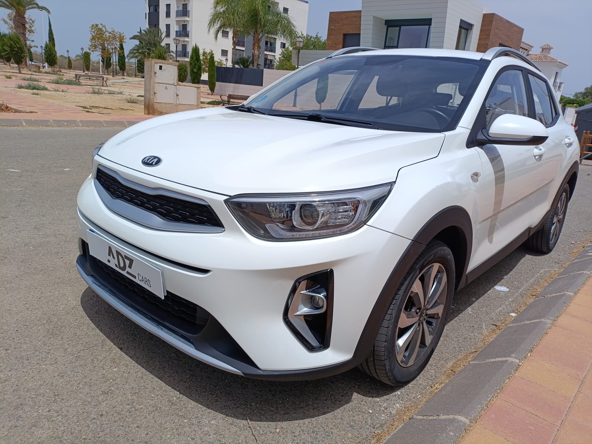 Kia Stonic Hybrid 2023 100cv 39.000km