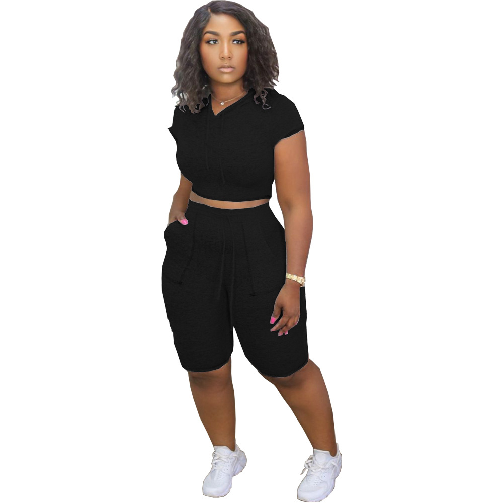 CROP TOP HOODIE/BERMUDA SHORTS