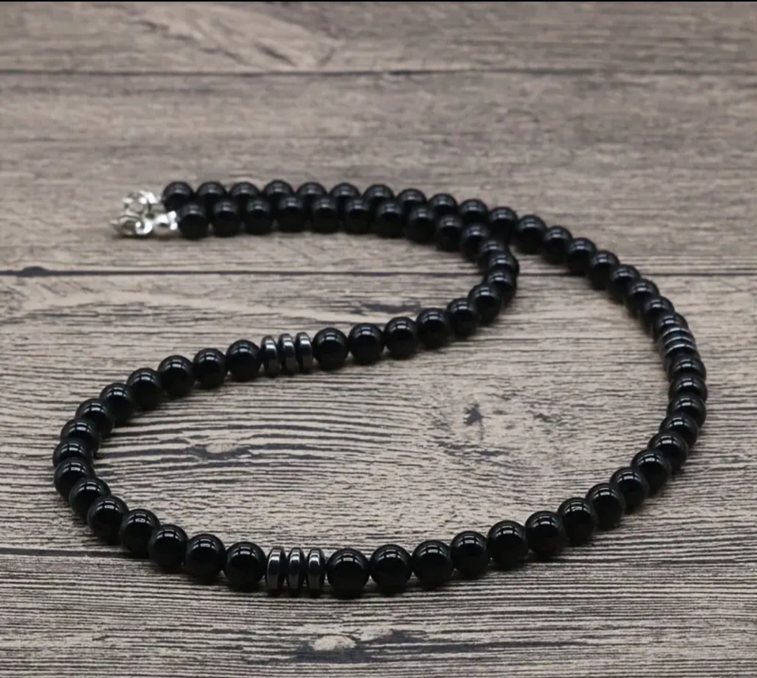 BLACK AGATE BEAD NECKLACE