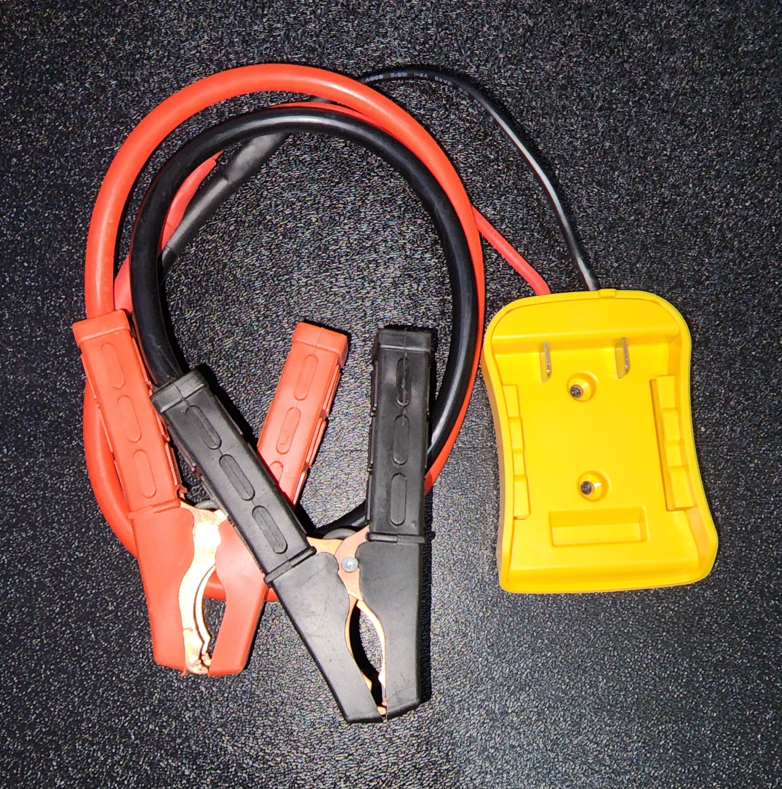 "DeW Yellow" jump start pack. Requires "DeW Yellow" 20 volt lithium ion battery pack.