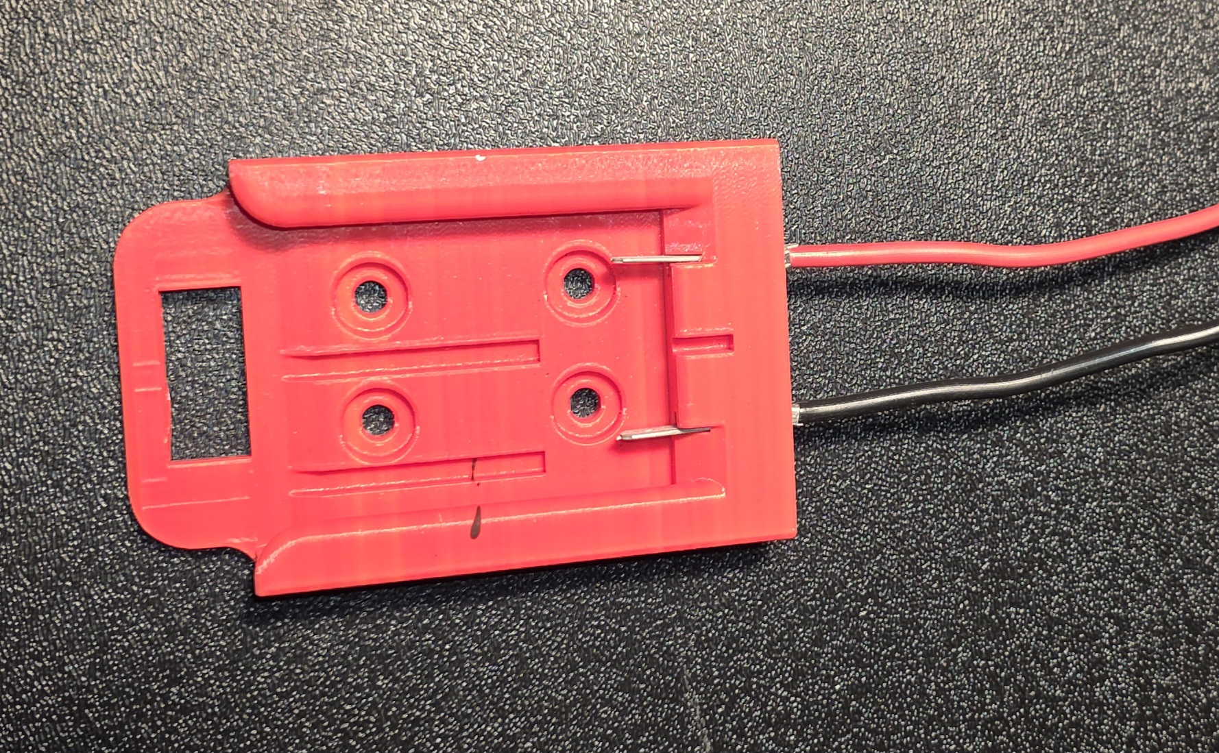 "Craft Red" 20 volt li-ion battery Adapter. Requires "Craft Red" 20v Battery