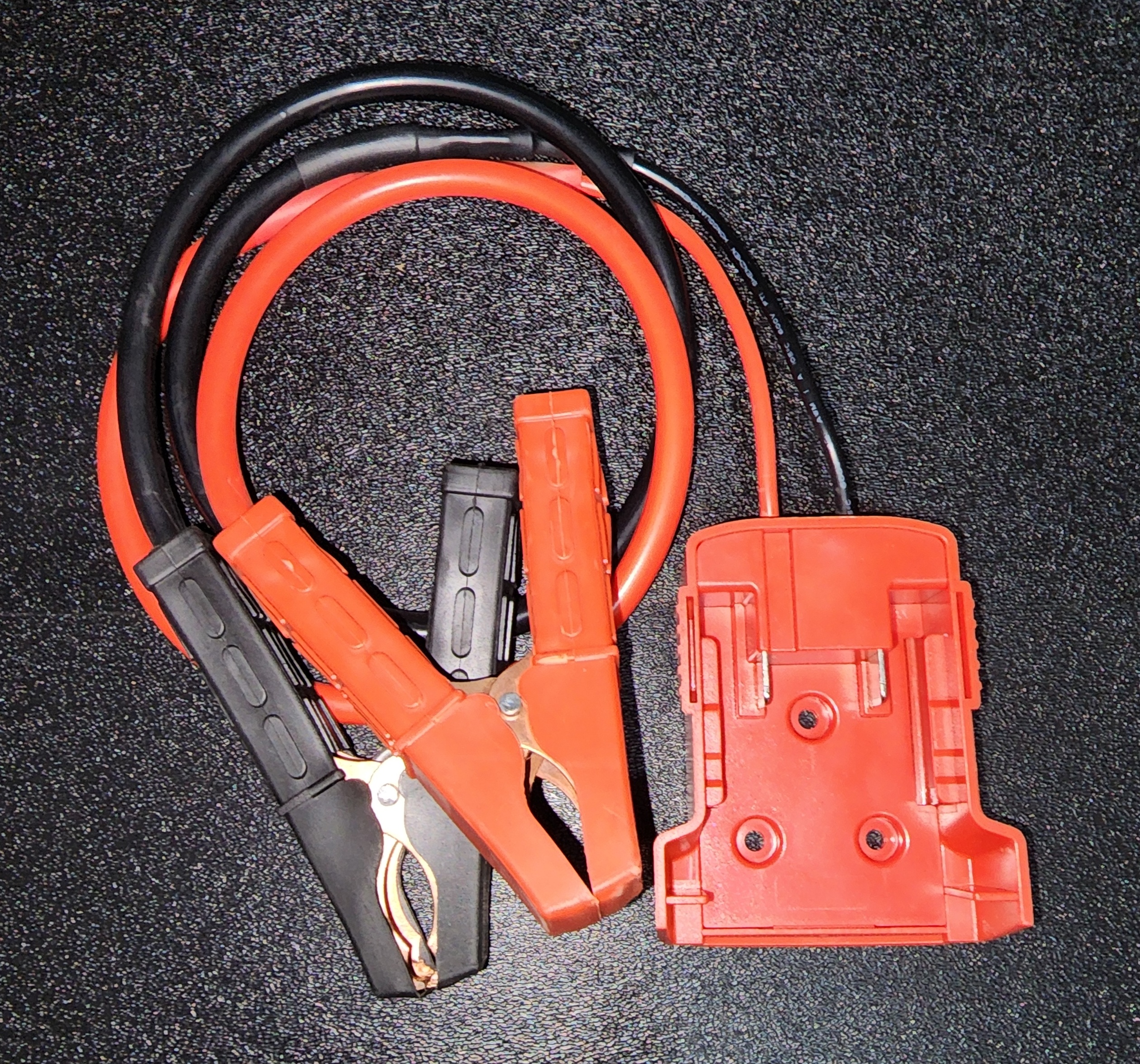 "Milw Red" jump start pack. Requires "Milw Red" 18 volt lithium ion battery pack.