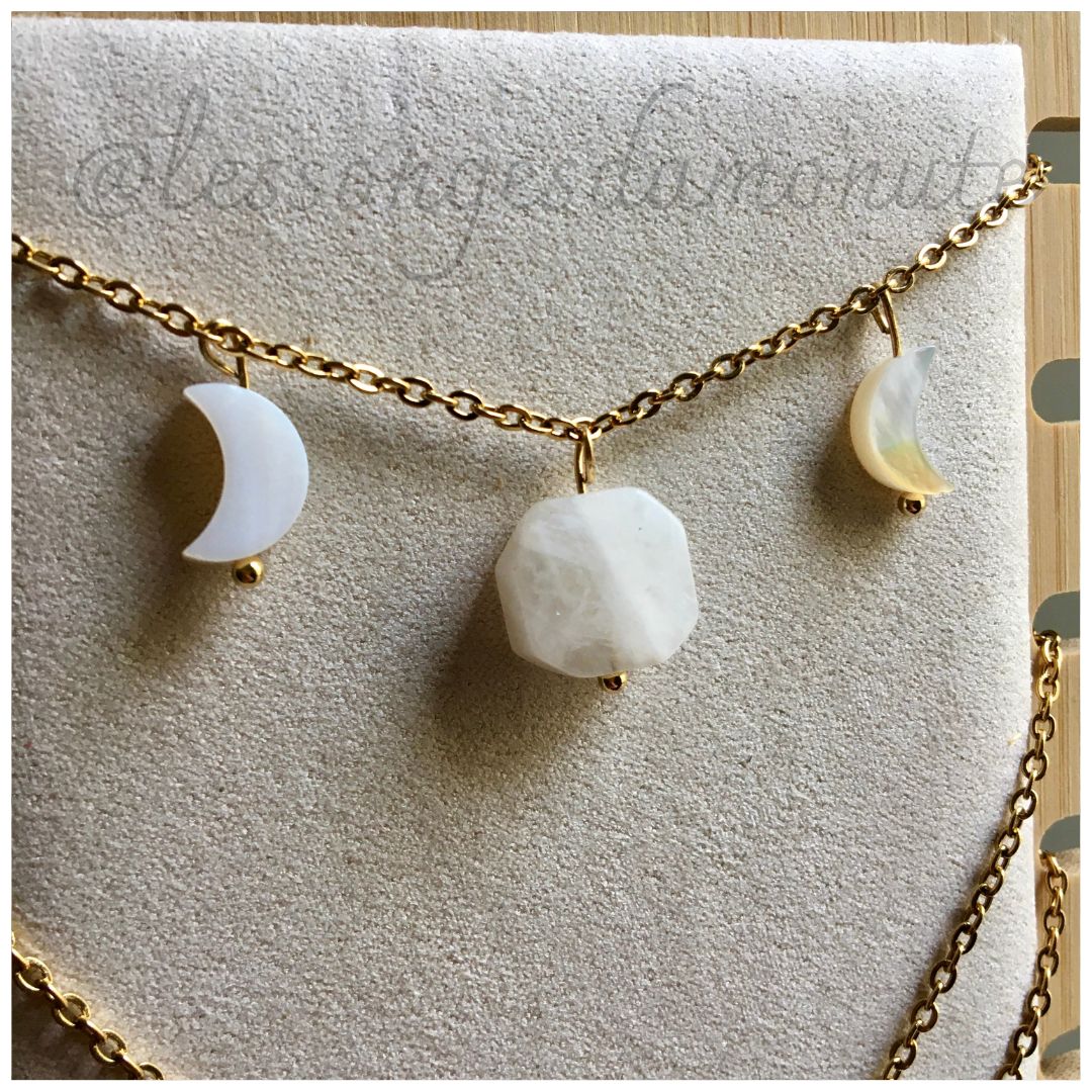Collier Lunaison : pierre de lune et coquillages nacrés