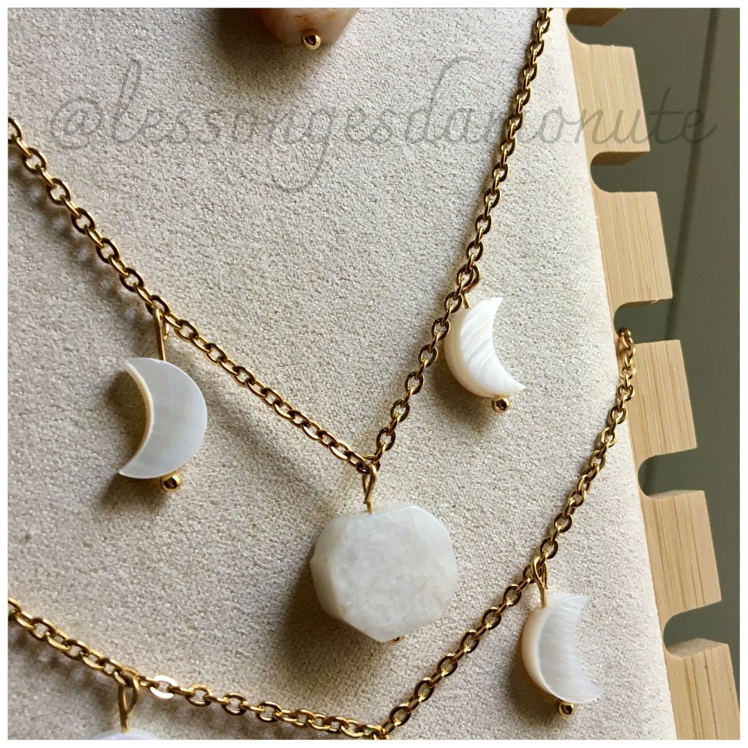 Collier Lunaison : pierre de lune et coquillages nacrés