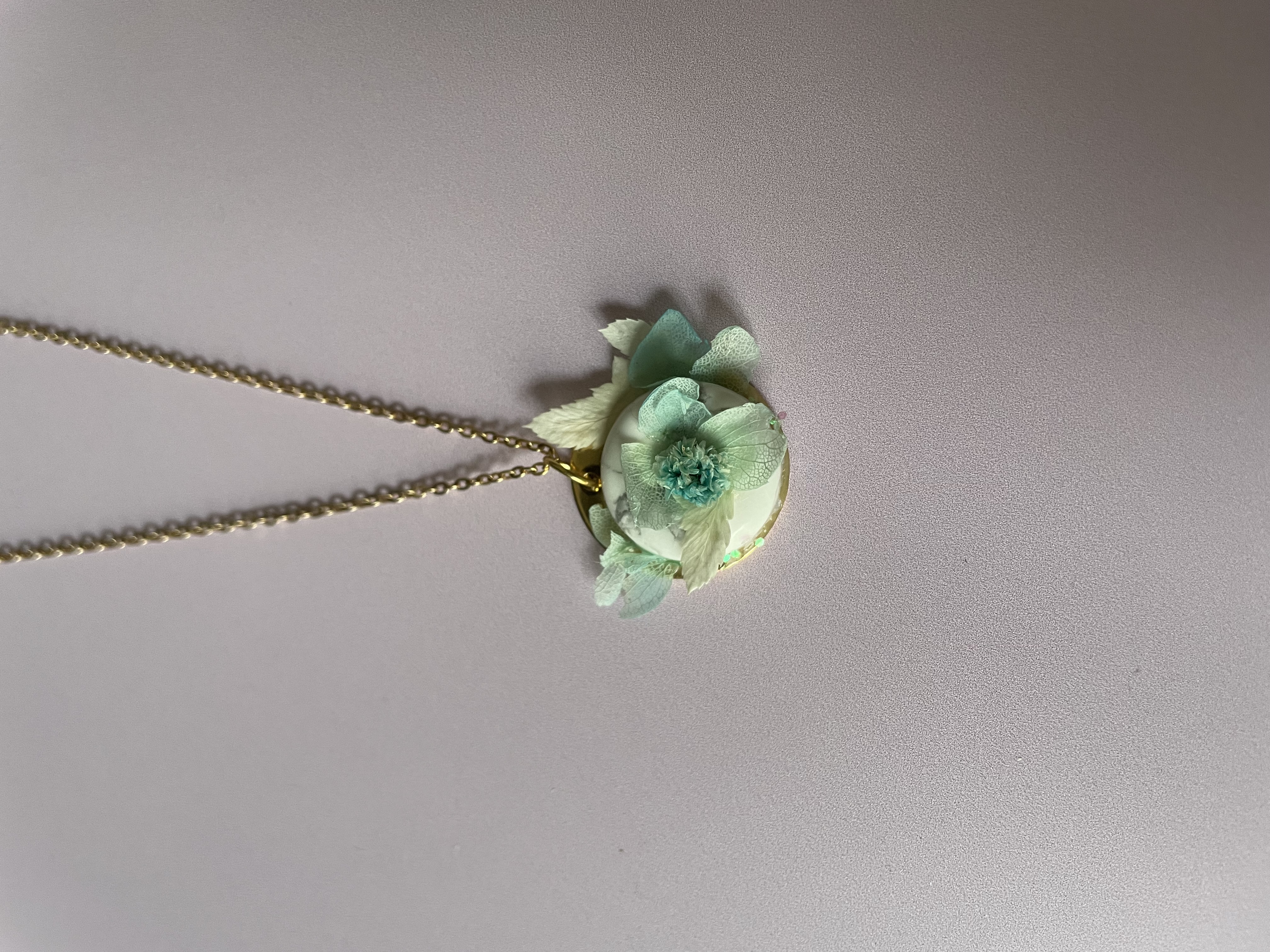 Collier SÉRÉNITÉ : howlite