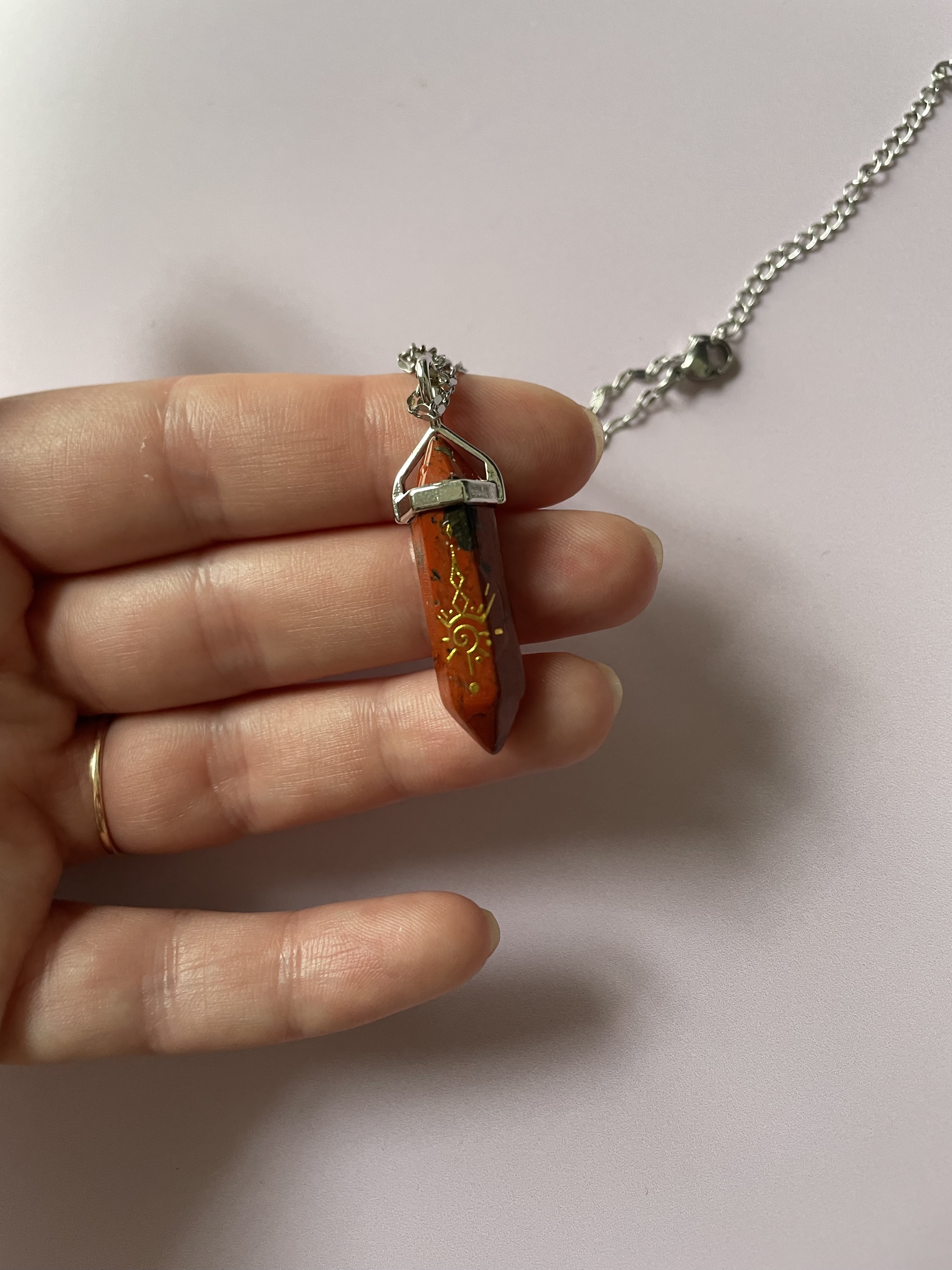 Collier POINTE : jaspe rouge