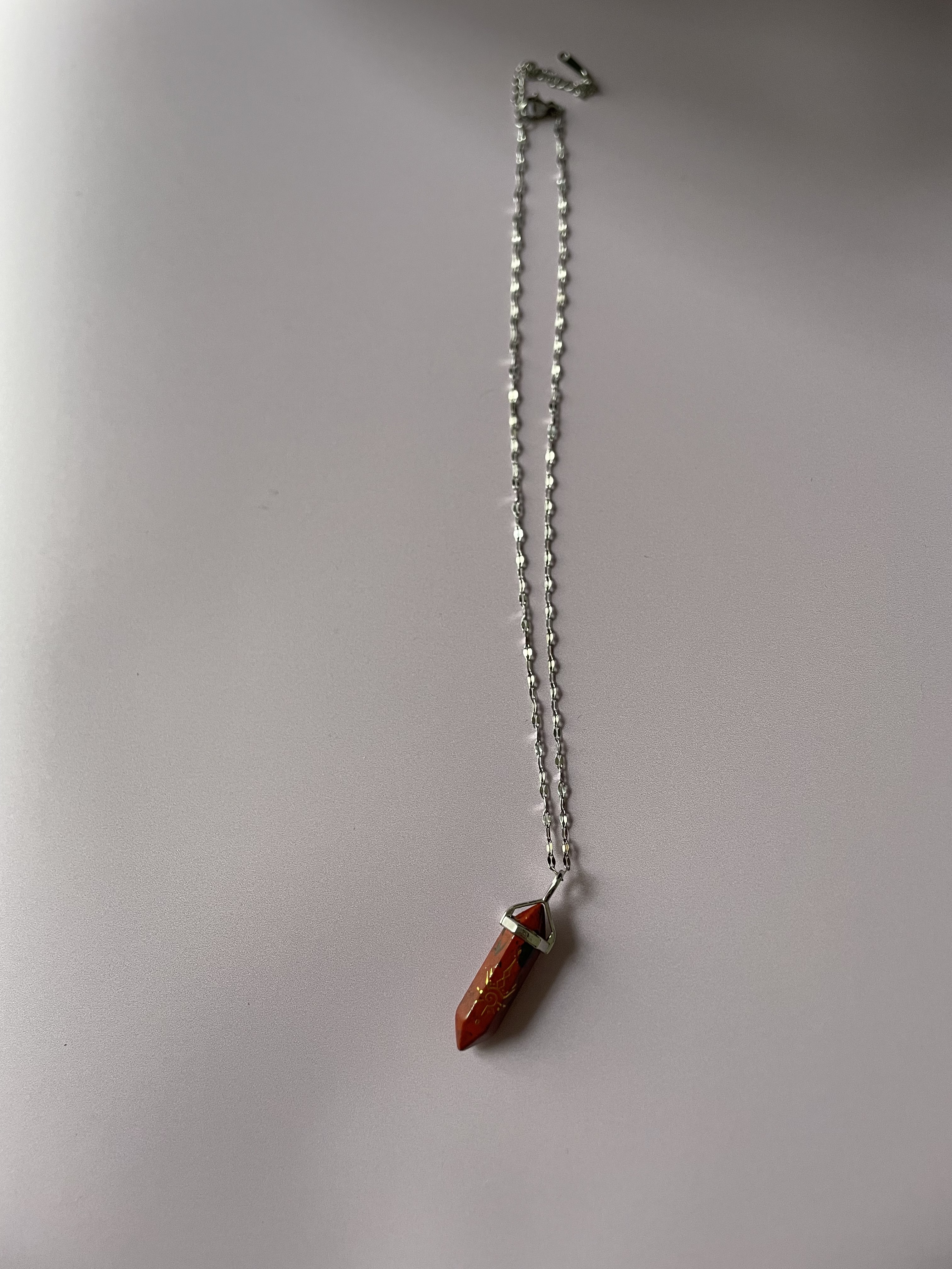 Collier POINTE : jaspe rouge
