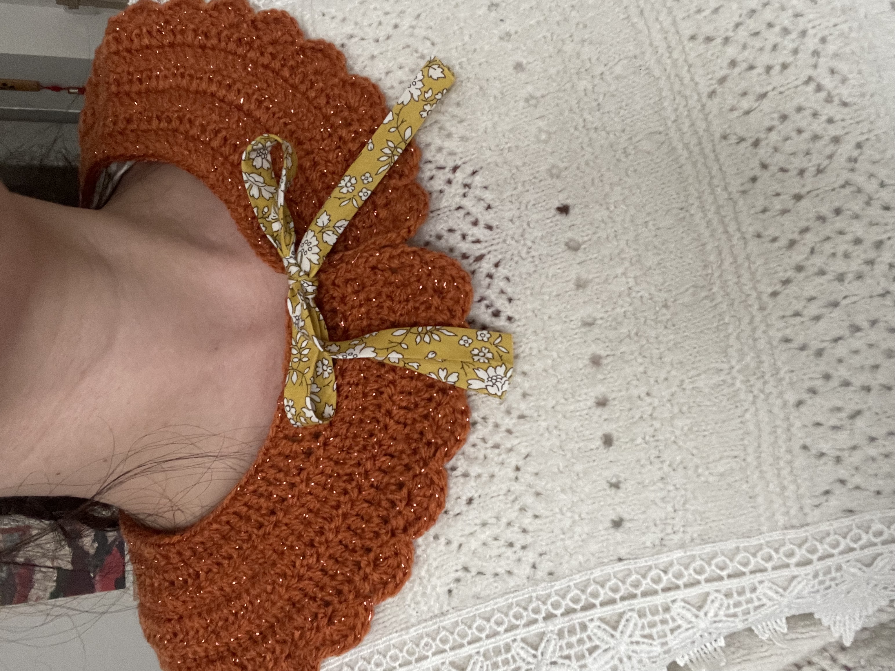 Col pailleté Phénix - ruban Safran