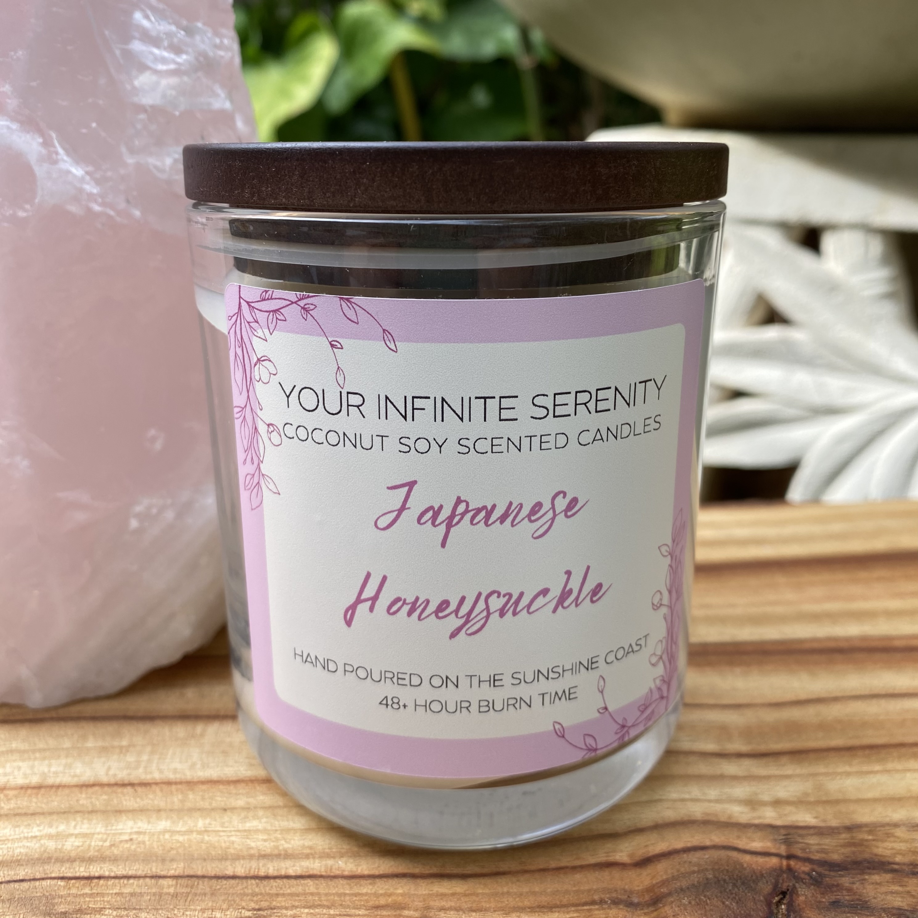 Japanese honeysuckle Large Coconut Soy Candle With Timber Lid