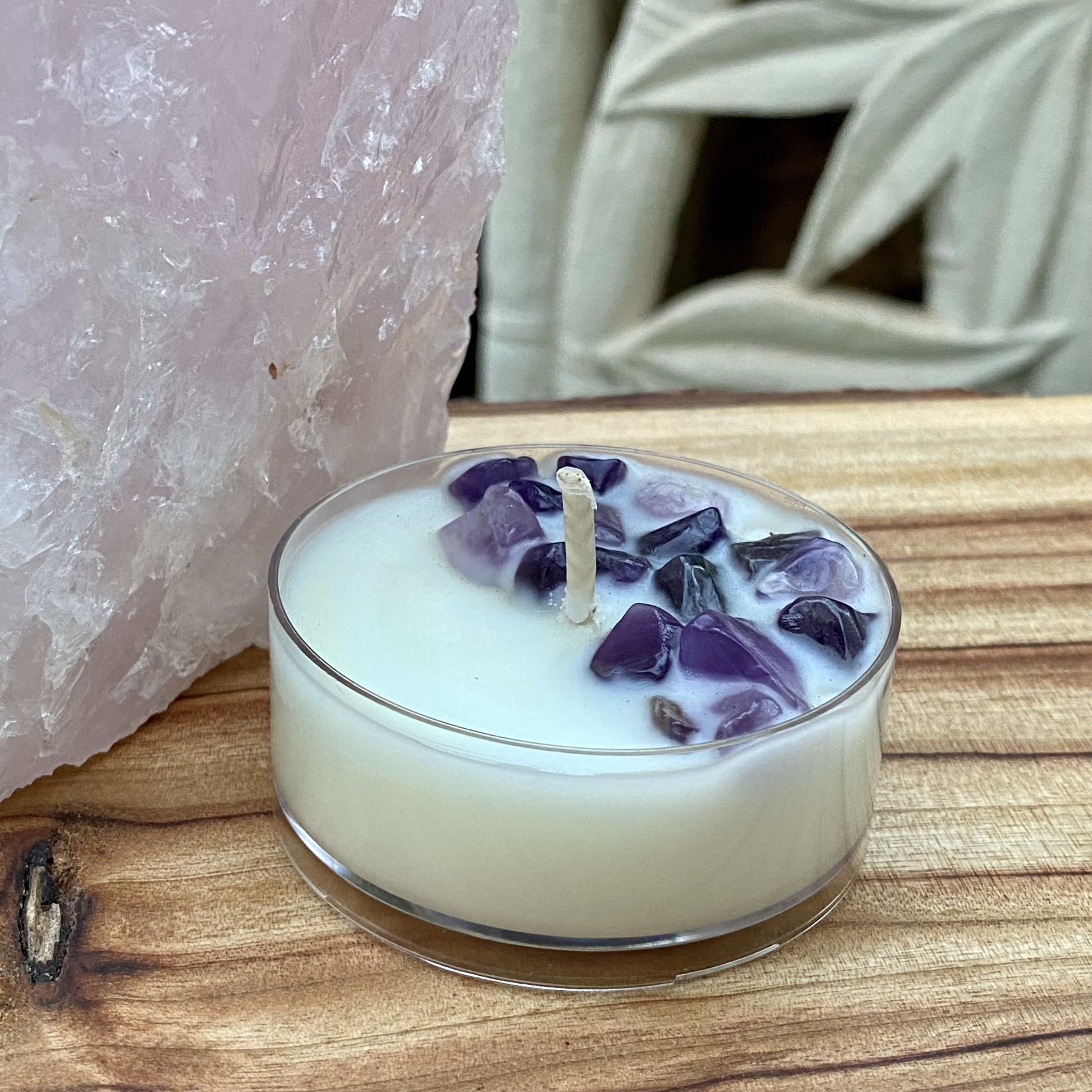 Japanese honeysuckle Coconut Soy Amethyst Maxi Tealight Candle