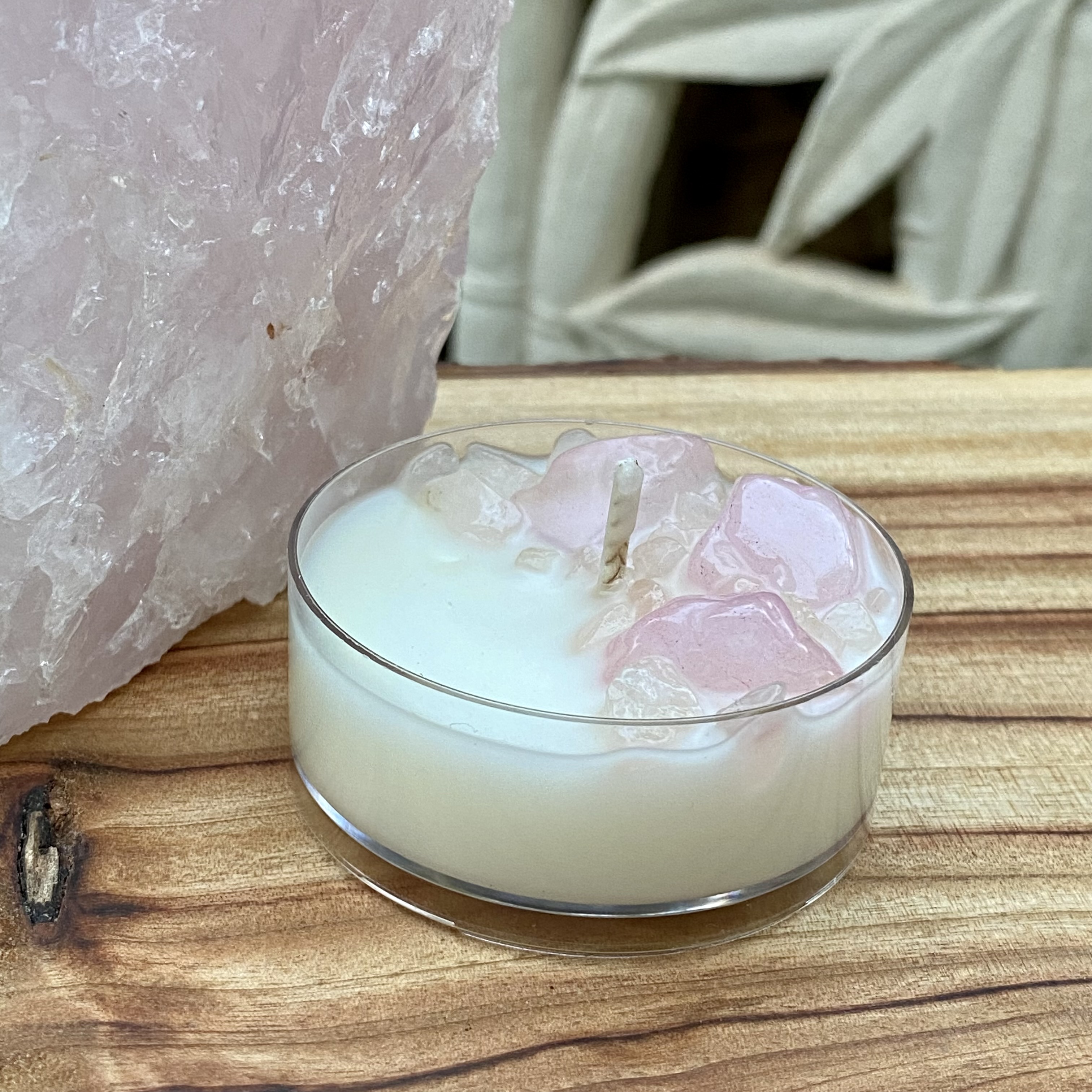 Japanese honeysuckle Coconut Soy Rose Quartz Maxi Tealight Candle