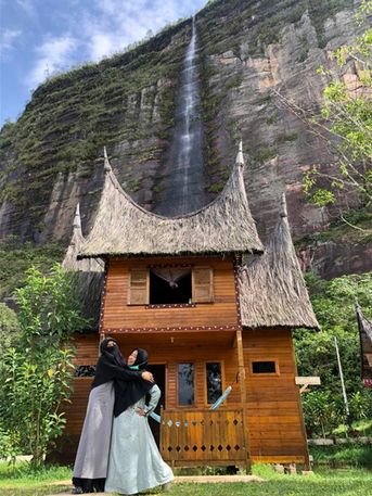 Tour Lembah Harau 2d1n