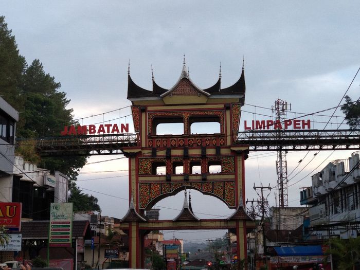 Tour Padang 2d1n