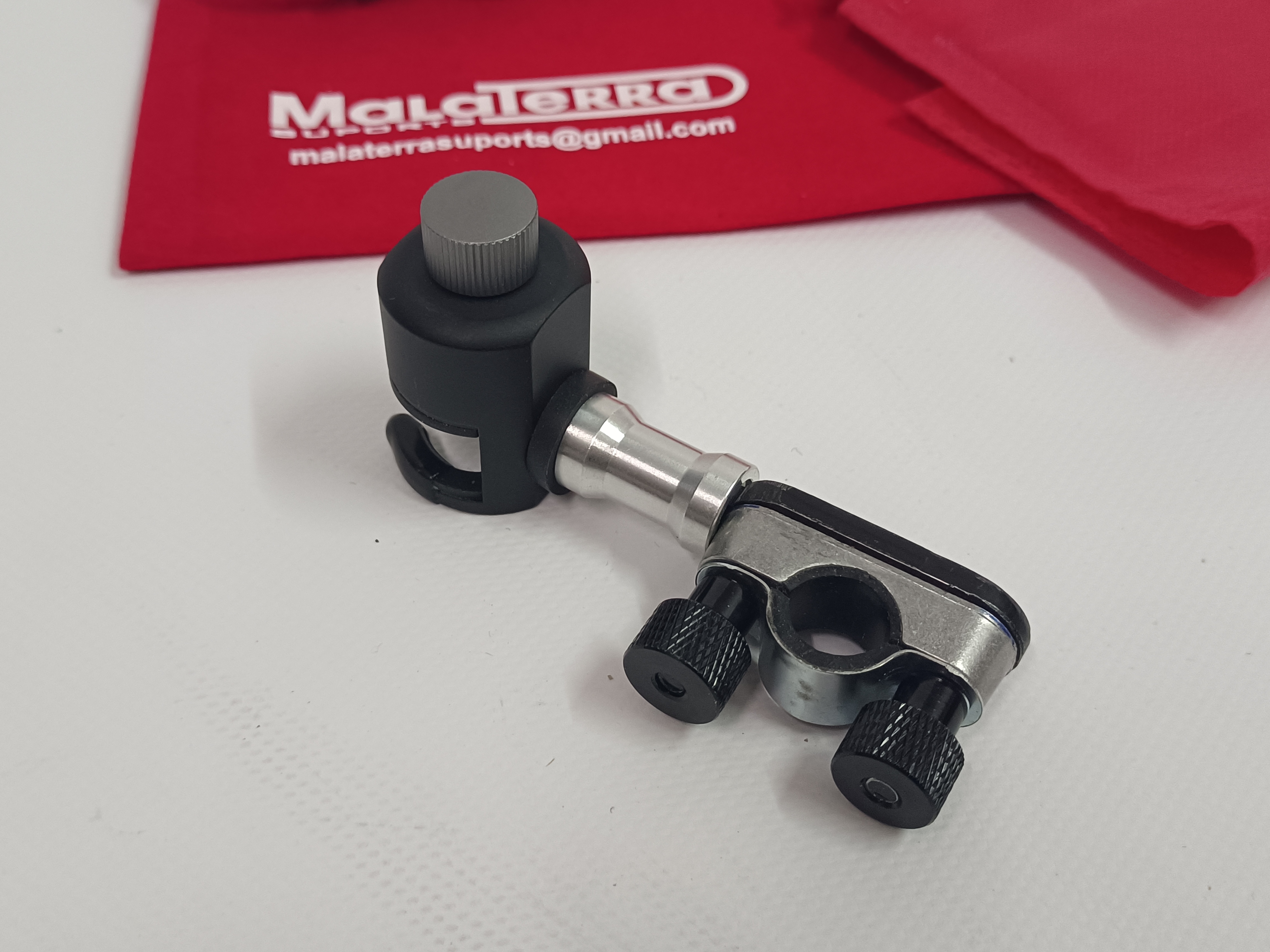 ATRIL DE TROMPETA "XTREM 6" DE MONTAJE LATERAL