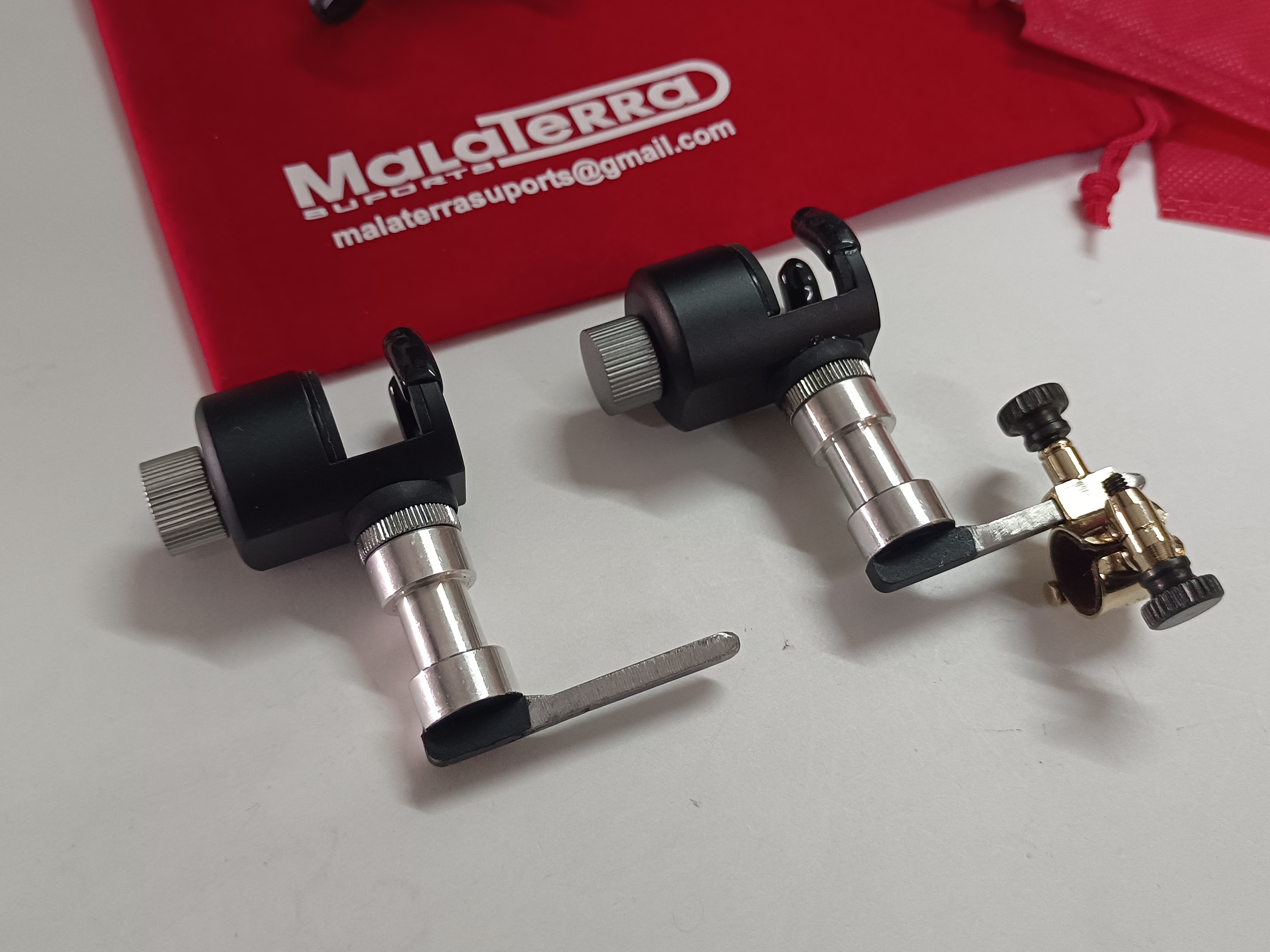 ATRIL DE TROMPETA BASICO CON ARGOLLA