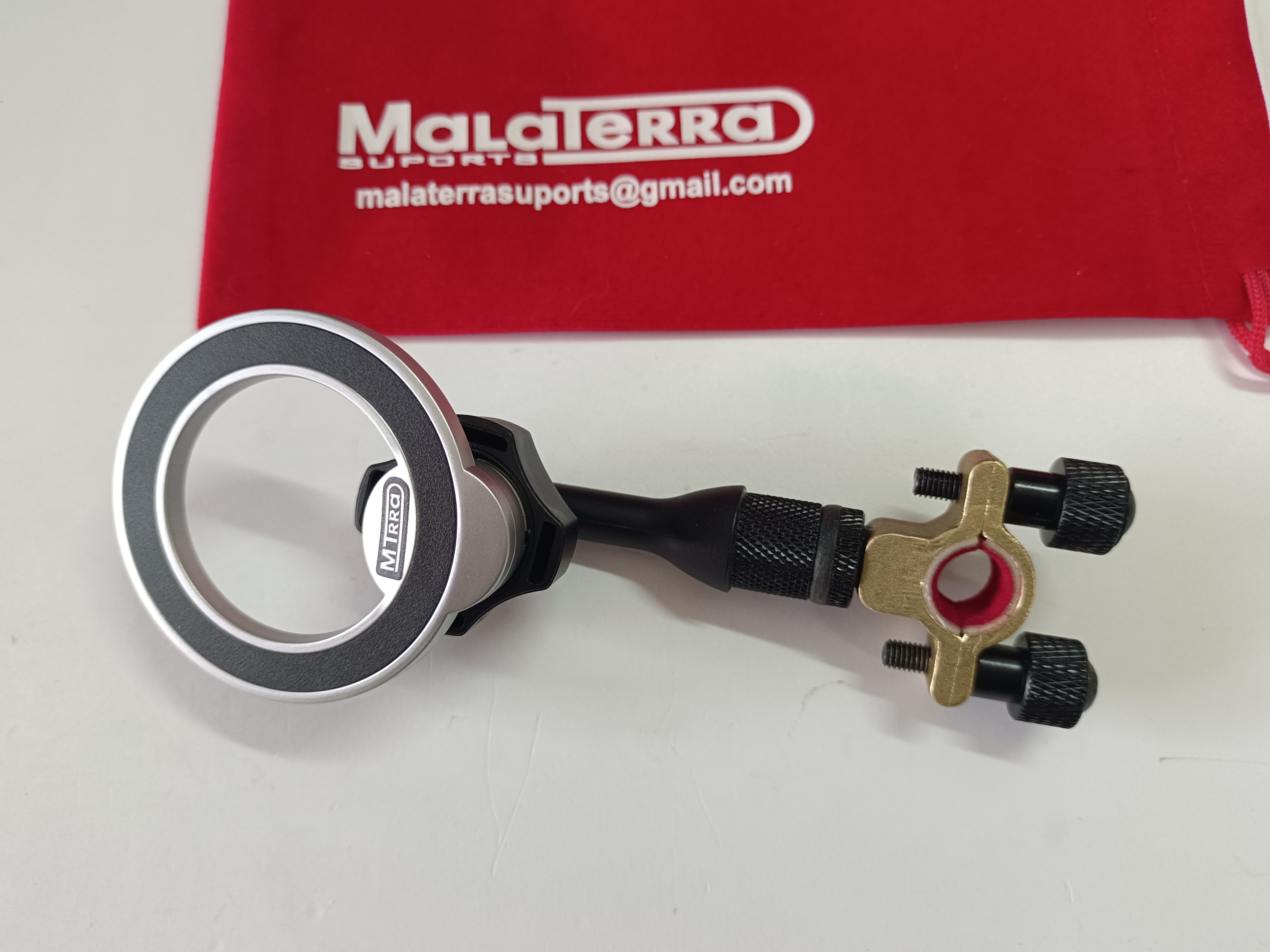 ATRIL DE IMAN PARA TROMPETA "XTREM5 MAGSAFE IPHONE"