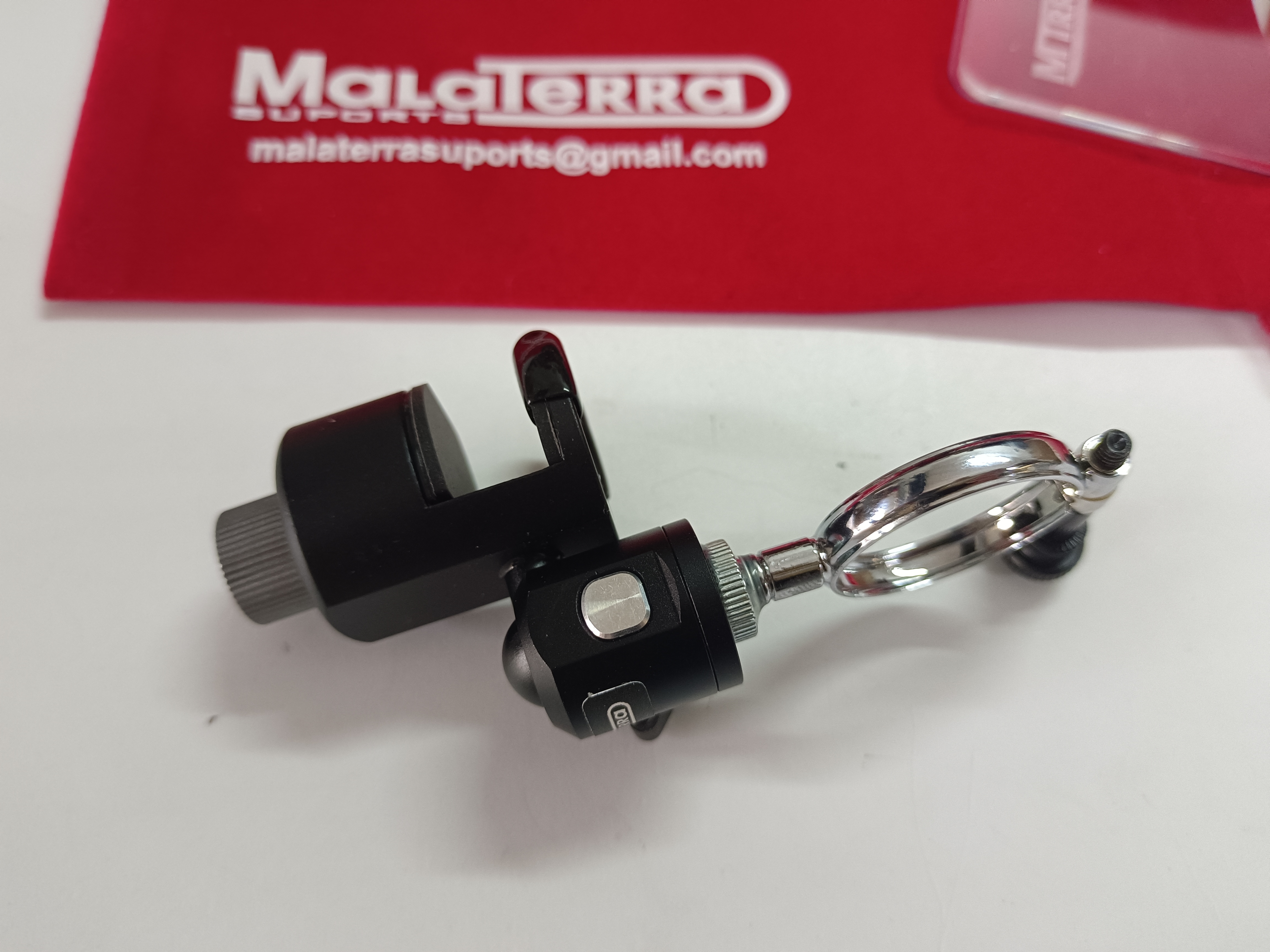 ATRIL CENTRAL DE CLARINETE ARTICULADO MIXTO BUFFET