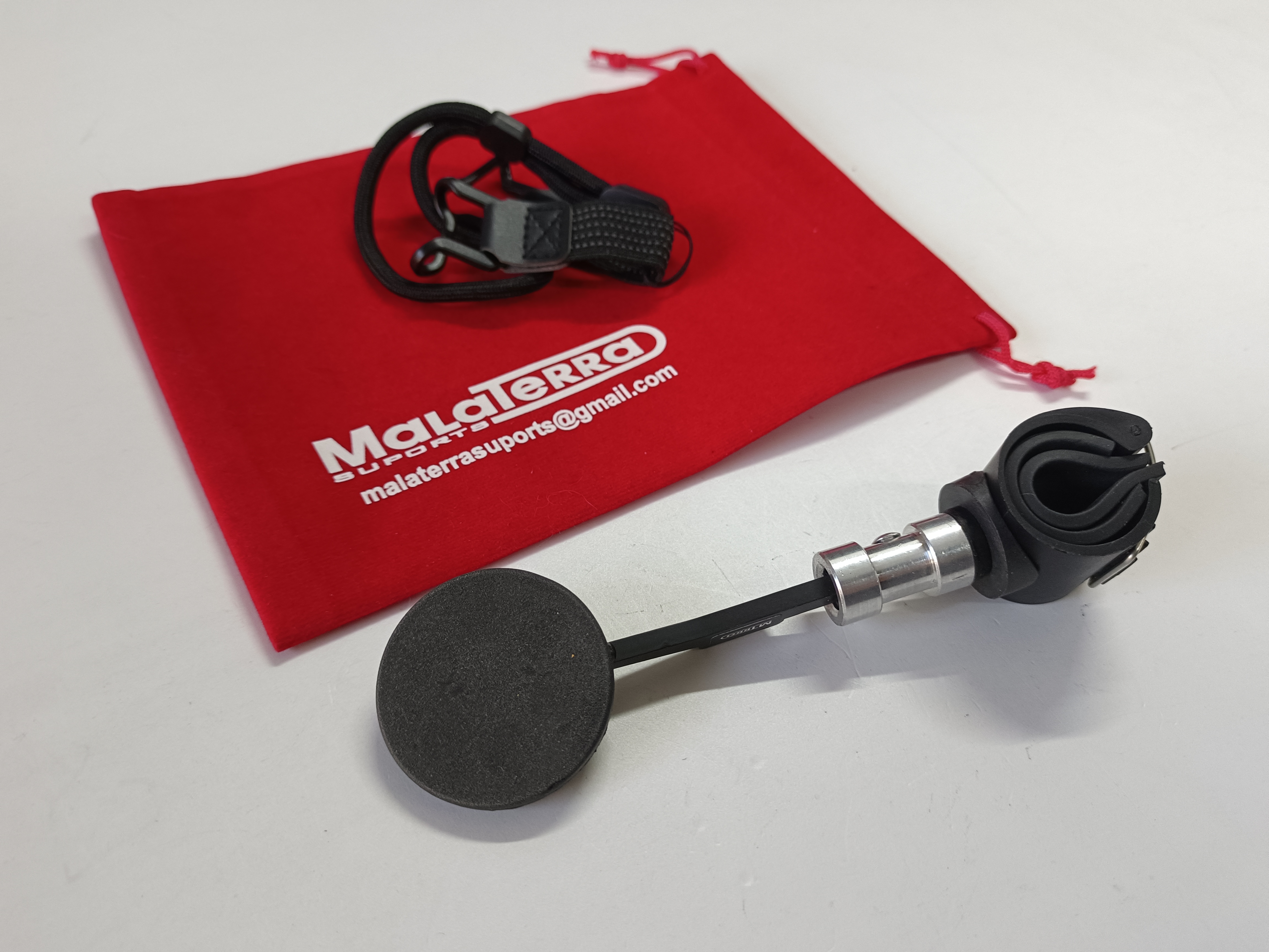 ATRIL ECONOMICO DE TROMPETA " I S - 1 " PARA  MÓVIL CON SUJECIÓN MAGNÈTICA Y EQUIPO DE SEGURIDAD.