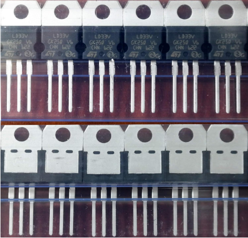 LD33V Voltage Regulator IC