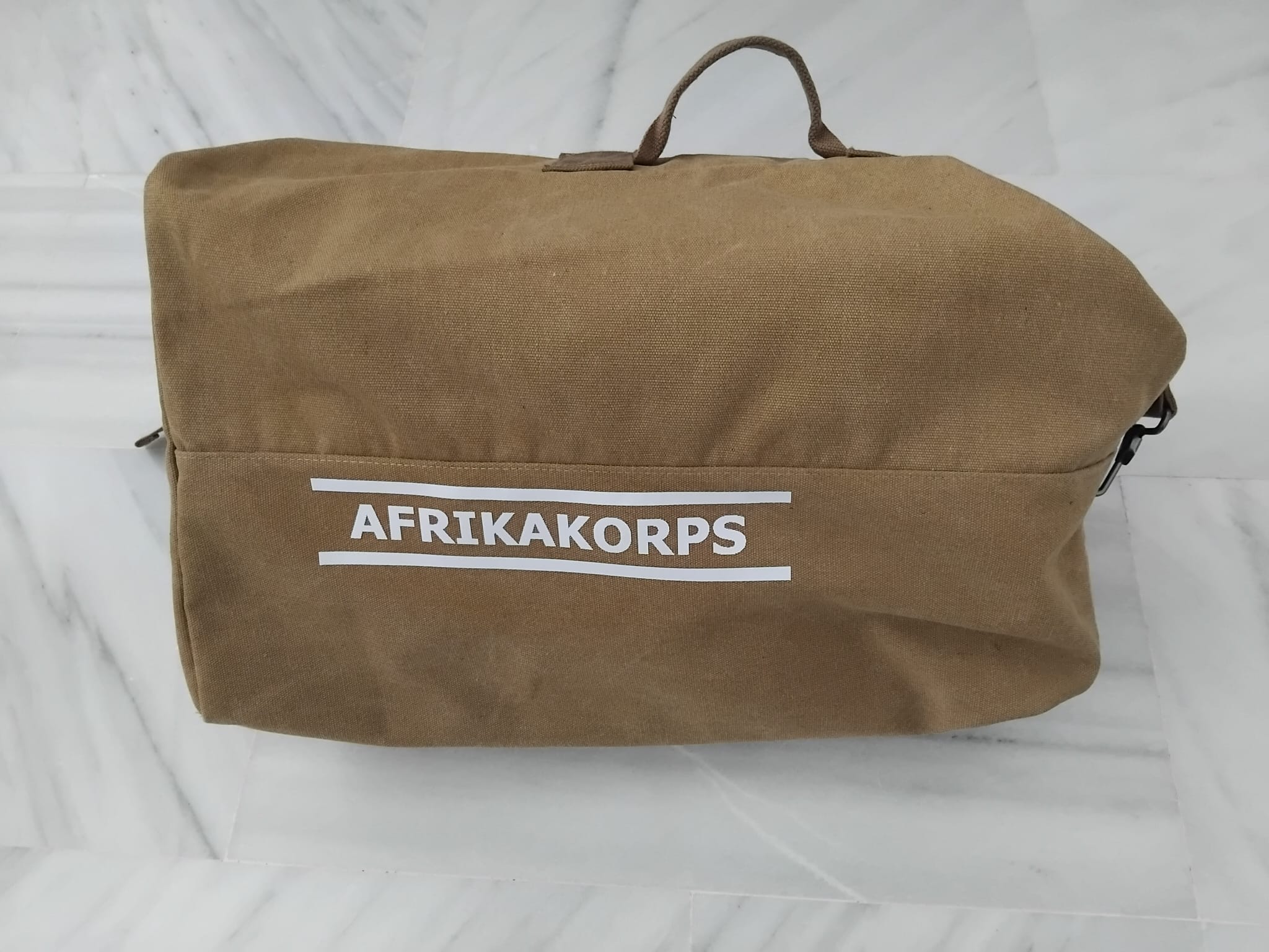 Petate/ Mochila  de lona marrón