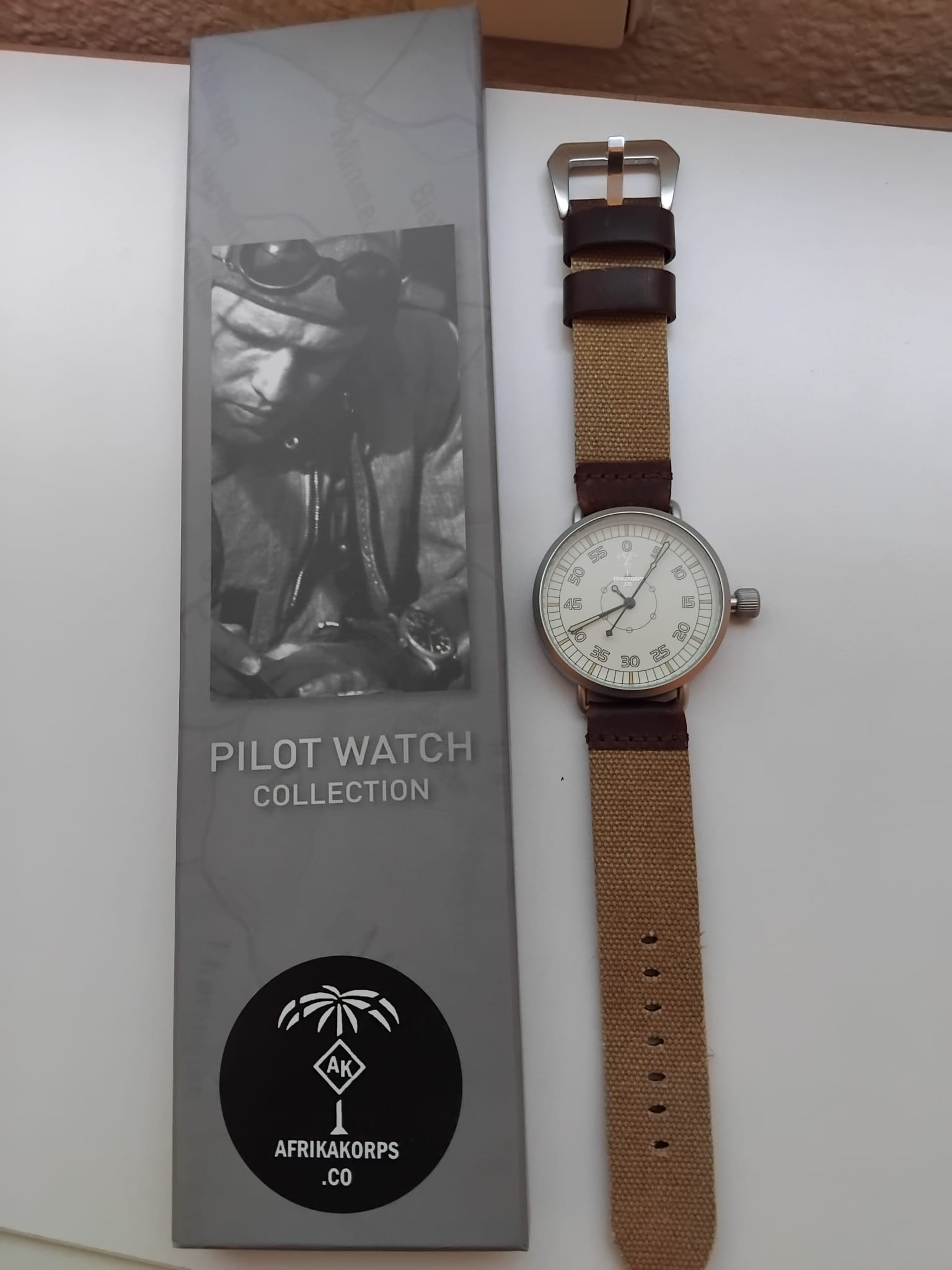 Reloj de pulsera clásico