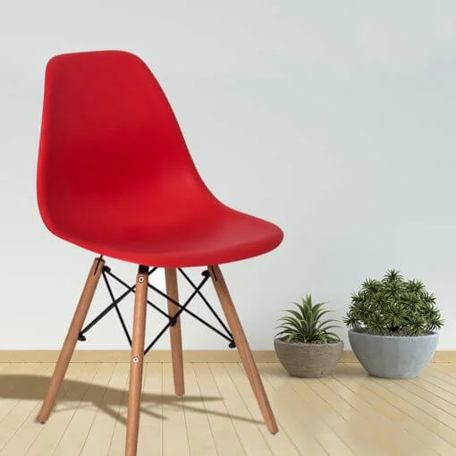 Cadeira Charles 1102 em Polipropileno e Base Madeira OR Design