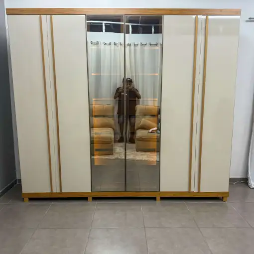 Guarda Roupa Absolute New Casal 6 Portas 4 Gavetas com Vidro Reflecta e LED Gelius