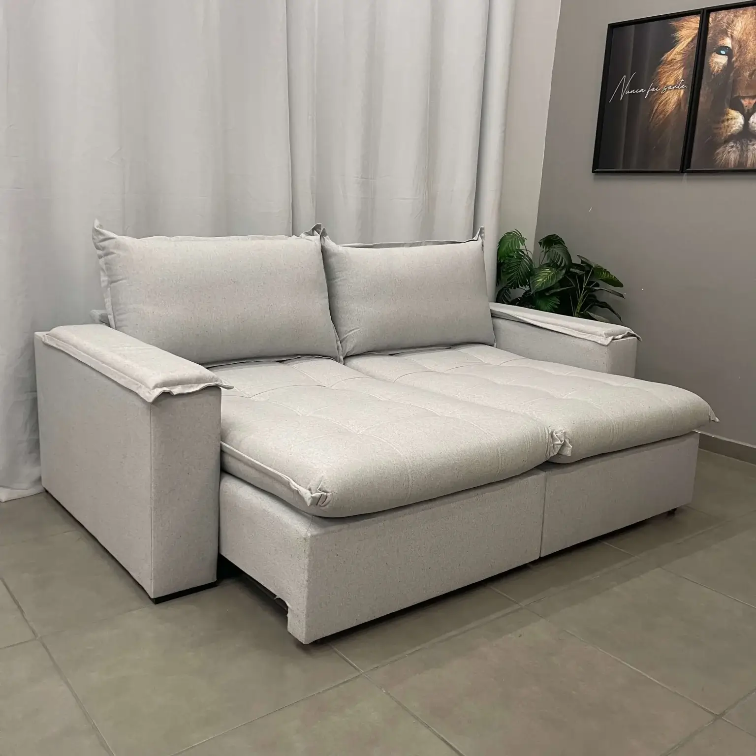 Sofá Cama Julia 4 Lugares Retrátil Tecido Linho 220cm Zarat