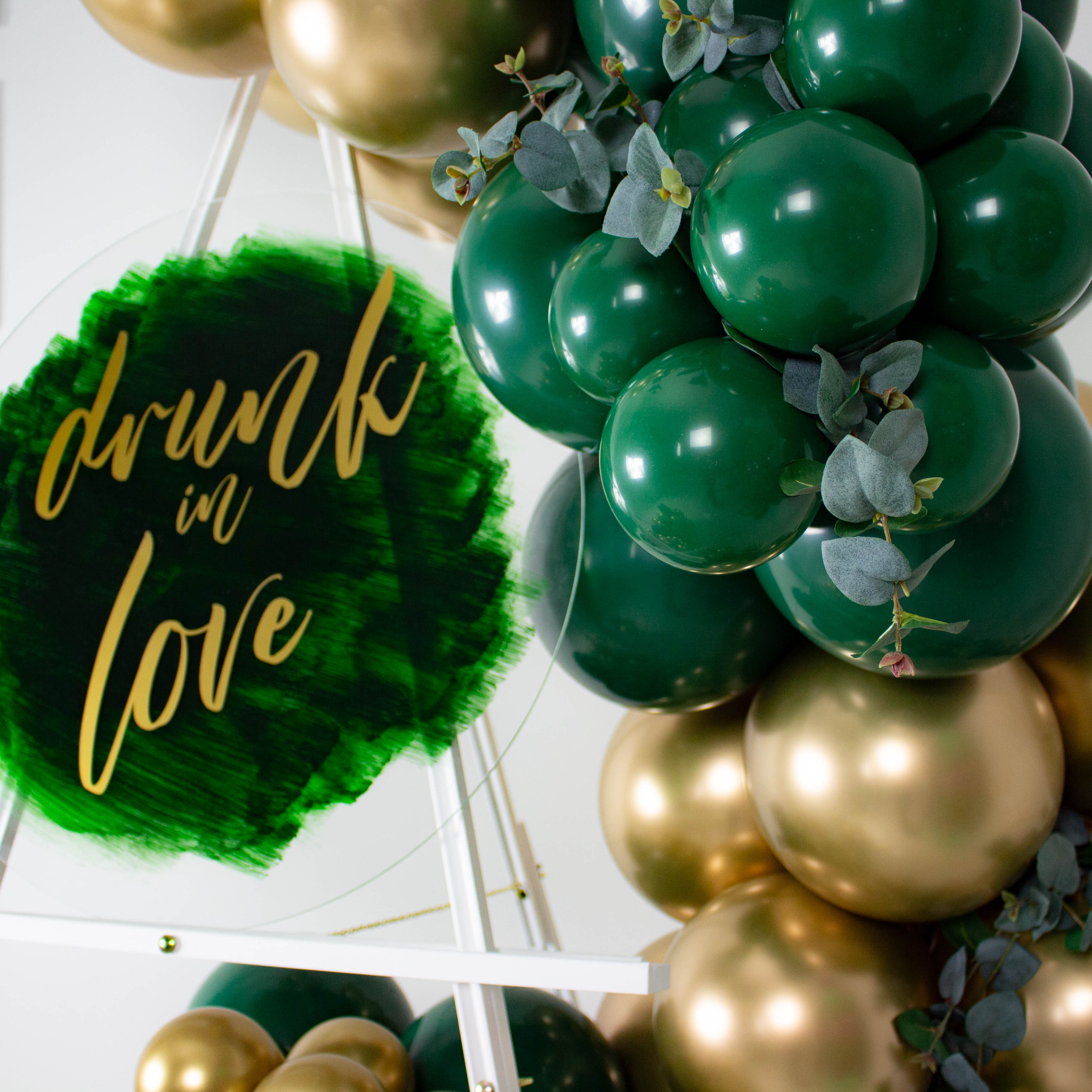 Classy 'Drunk in Love' personalised sign and balloon garland arrangement