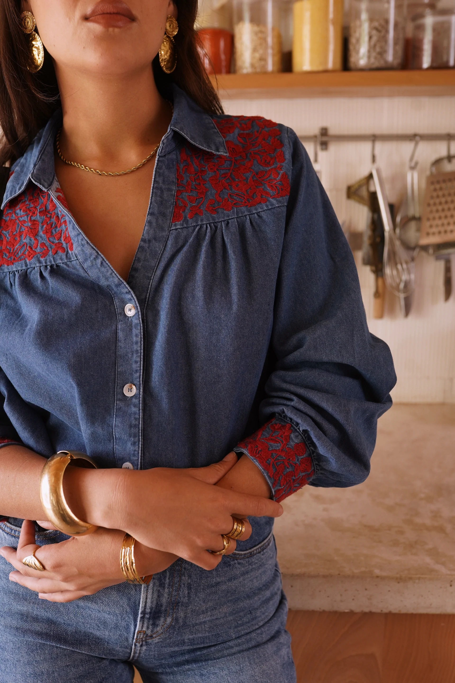 Chemise en jean brodée