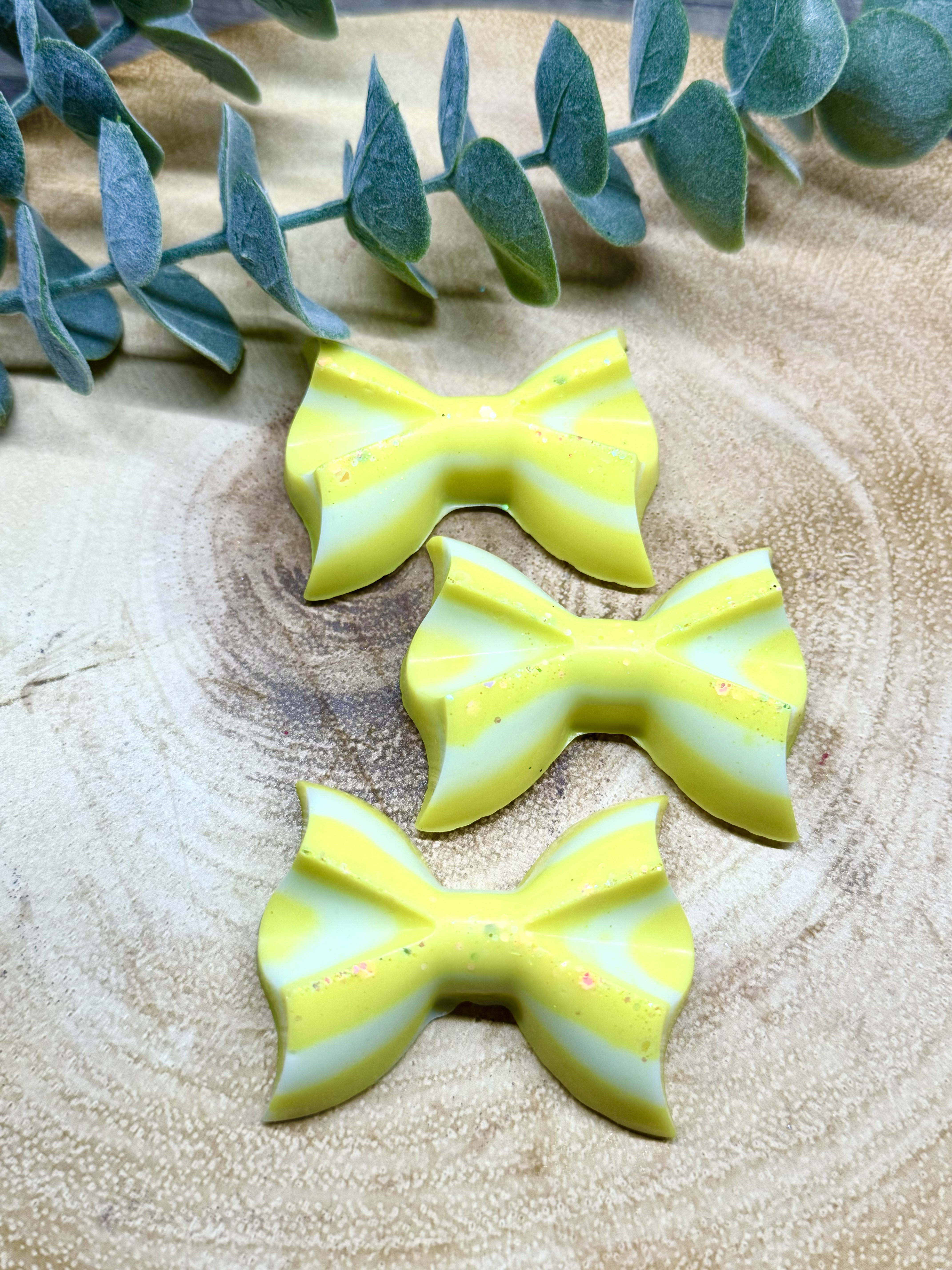 Sunshiny Bows