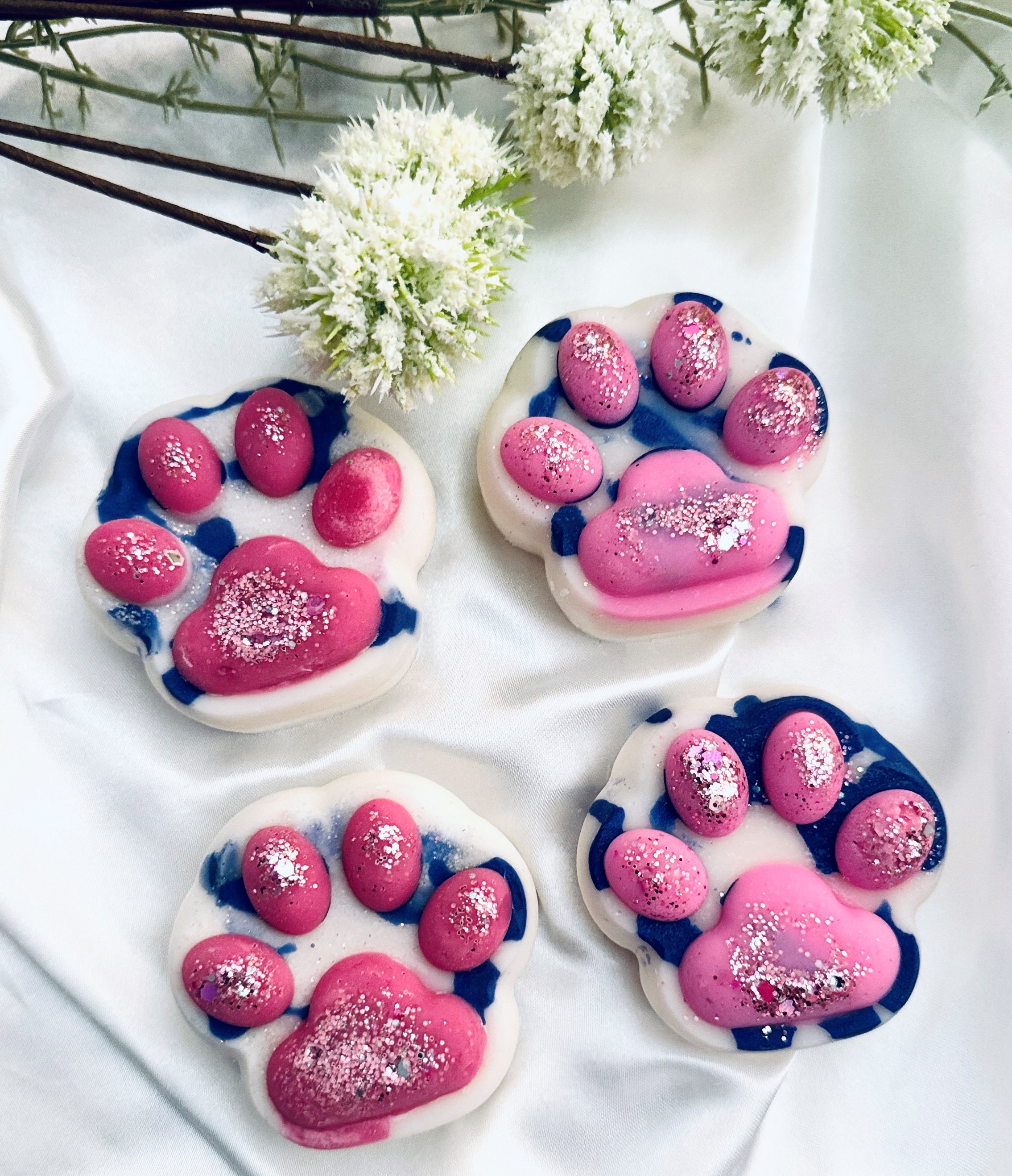 Luna Paw Print